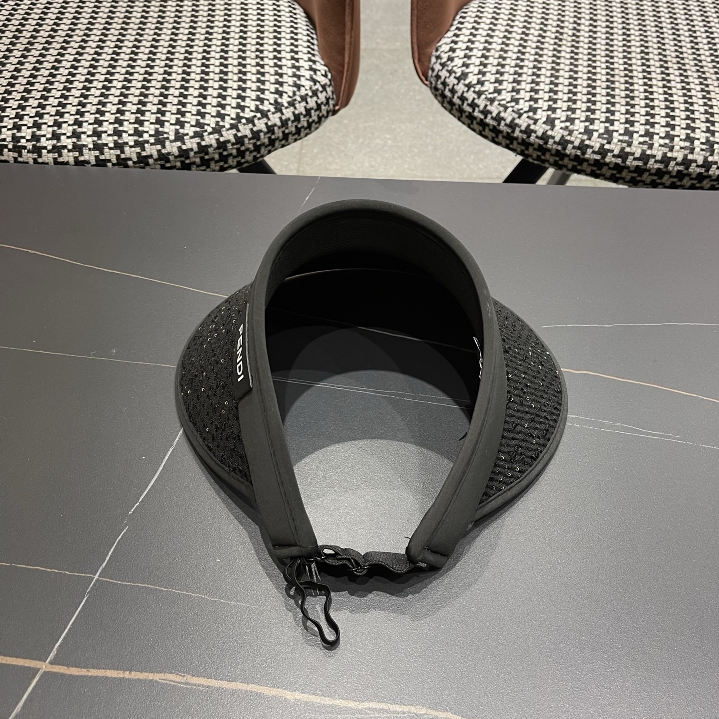 FENDI 芬迪 防晒帽子女春夏户外太阳帽防紫外线遮阳空顶帽大檐骑行发箍贝壳帽