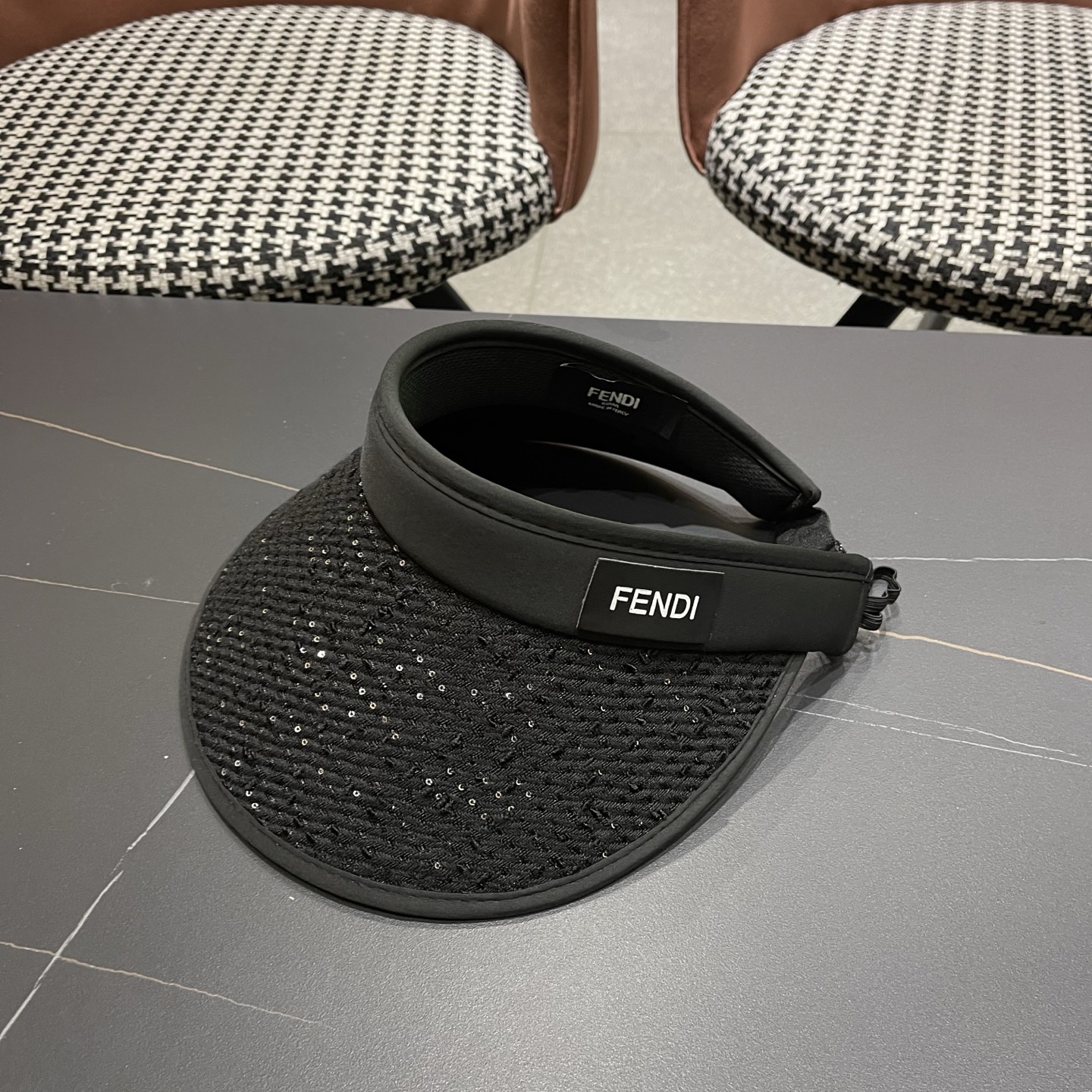 FENDI 芬迪 防晒帽子女春夏户外太阳帽防紫外线遮阳空顶帽大檐骑行发箍贝壳帽