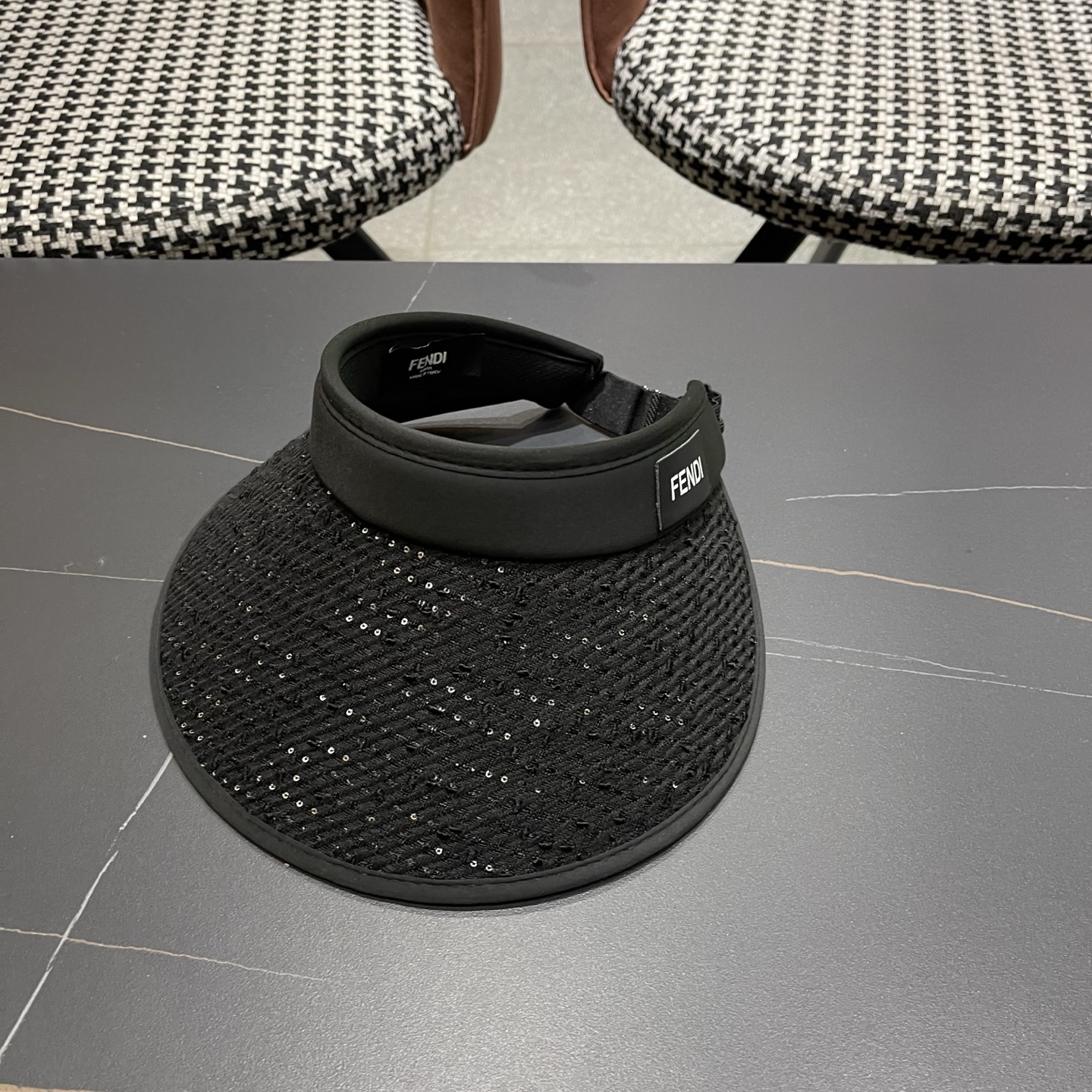 FENDI 芬迪 防晒帽子女春夏户外太阳帽防紫外线遮阳空顶帽大檐骑行发箍贝壳帽