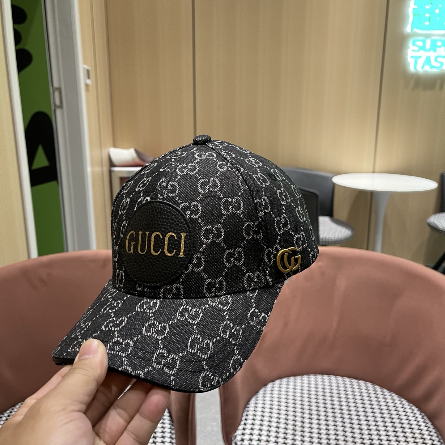 Gucci(古奇)最新原单棒球帽专柜1:1开模订制轻盈透气四季百搭男女适用，基础头围56，贴片可调节。