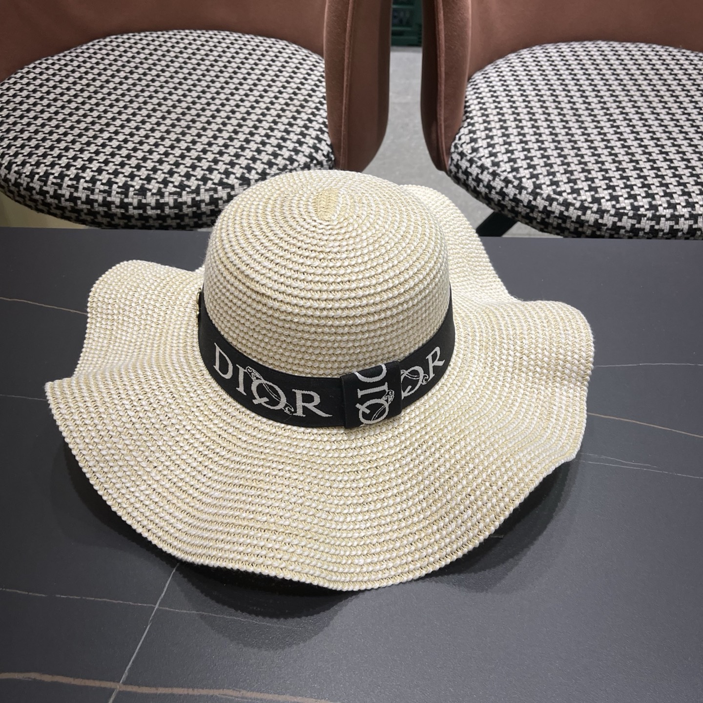 Dior迪奥 新款波浪形草帽女夏季海边度假大帽檐沙滩遮阳太阳帽子