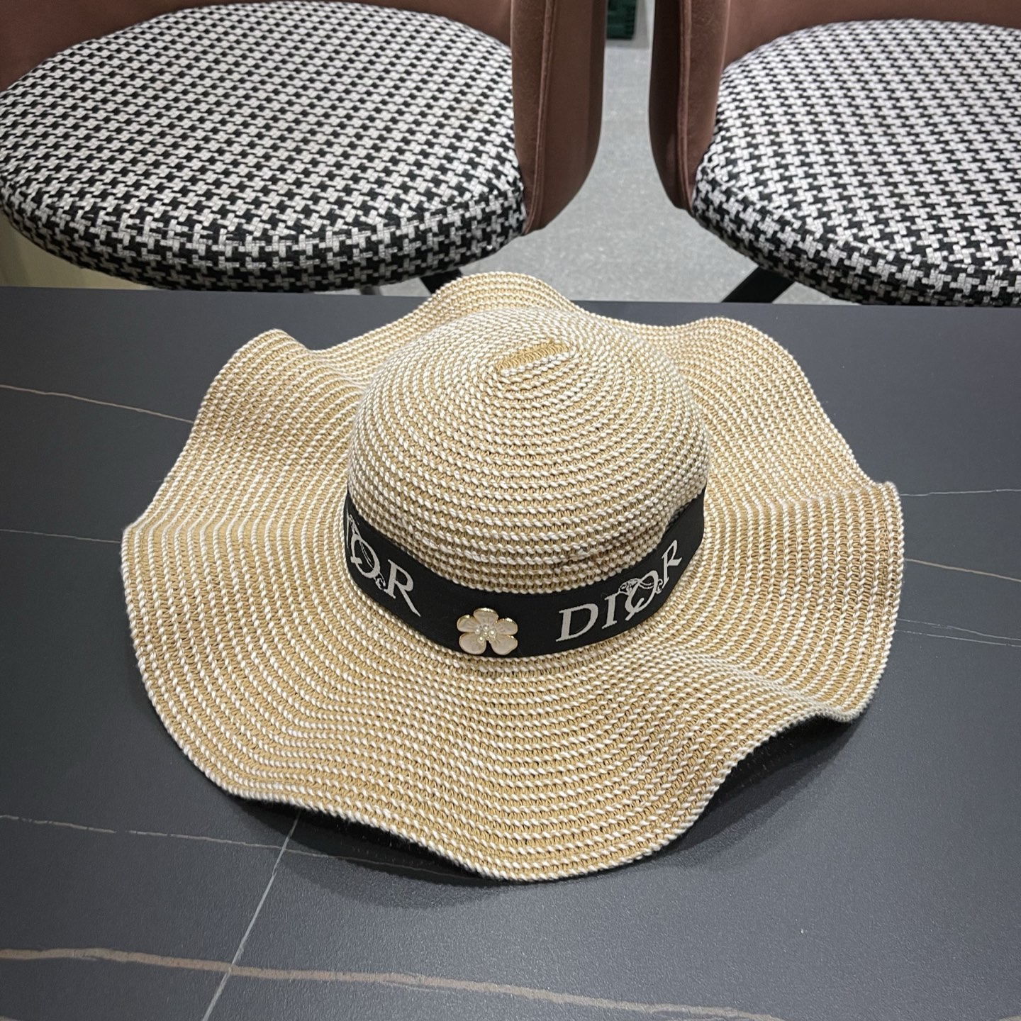 Dior迪奥 新款波浪形草帽女夏季海边度假大帽檐沙滩遮阳太阳帽子