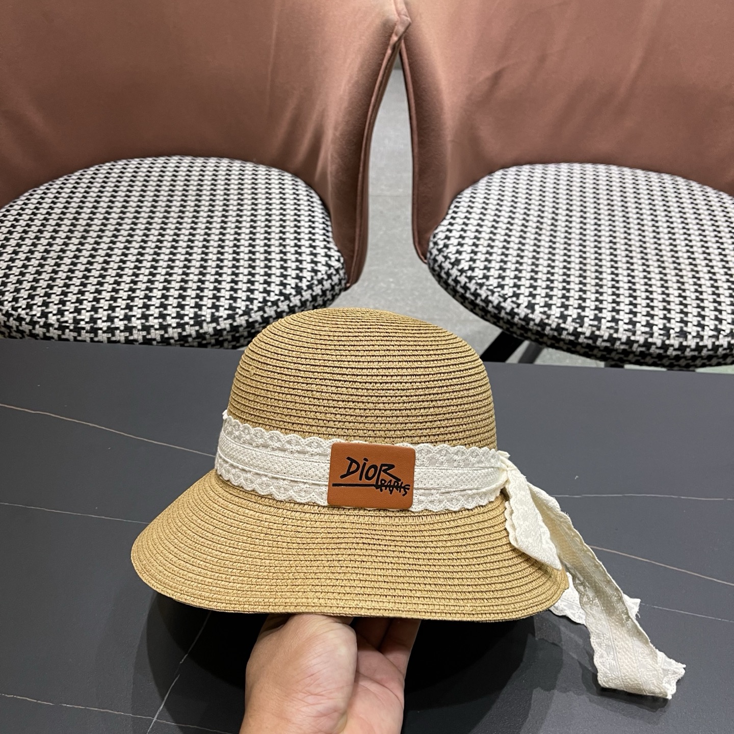 Dior迪奥 新款沙滩草帽女春夏韩版蕾丝蝴蝶结海边遮阳帽透气防晒帽