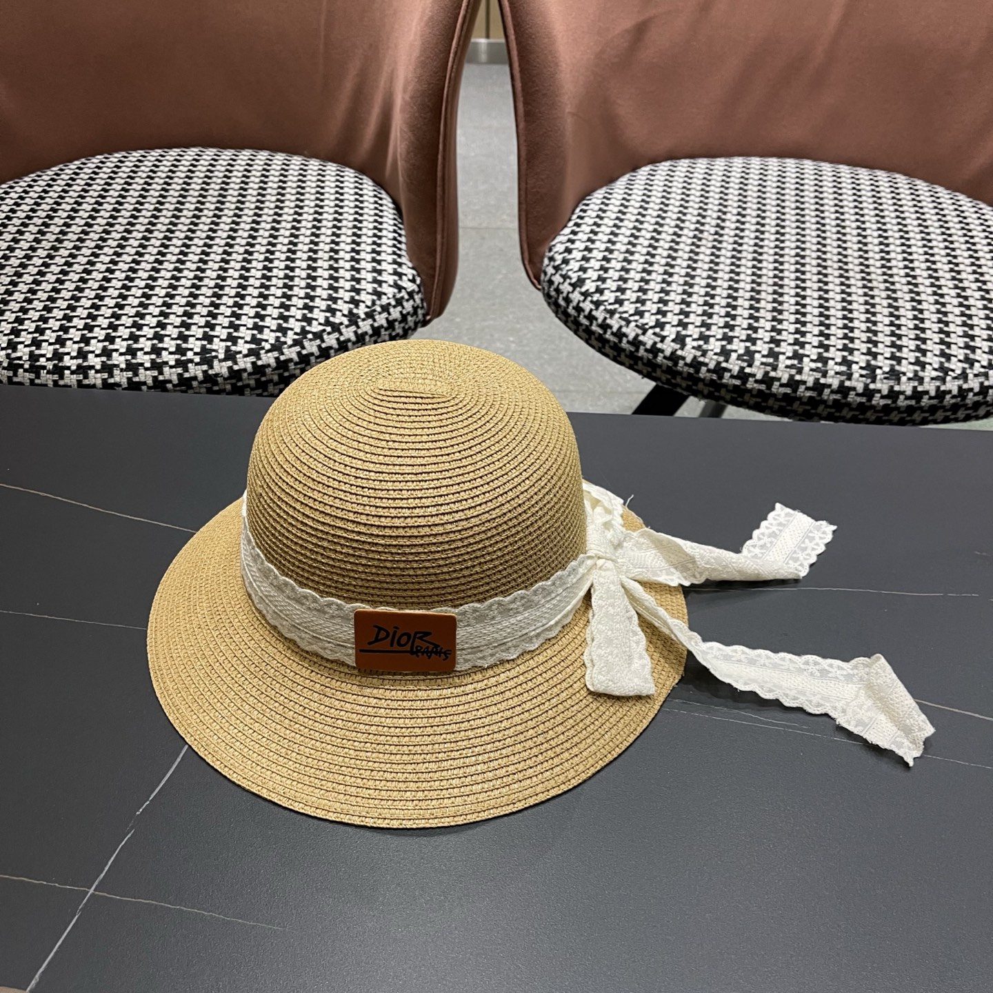 Dior迪奥 新款沙滩草帽女春夏韩版蕾丝蝴蝶结海边遮阳帽透气防晒帽