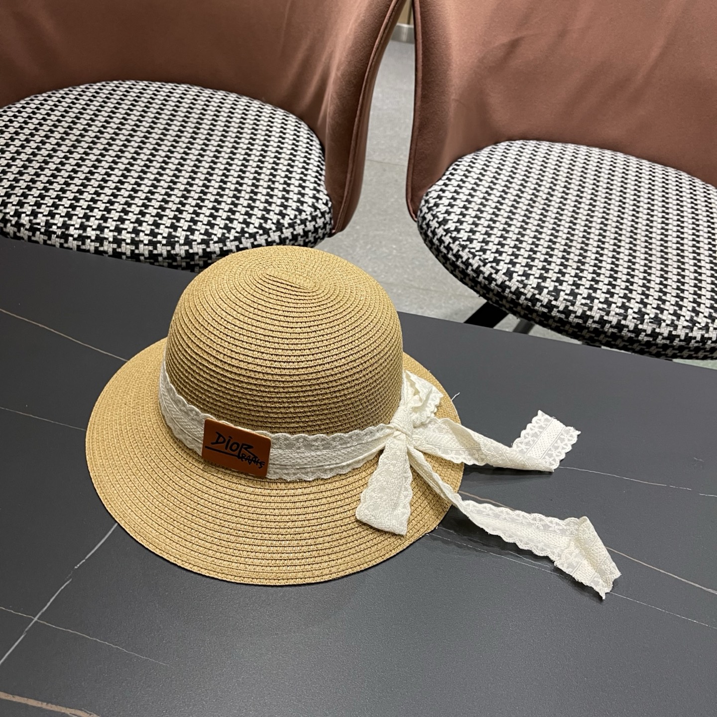 Dior迪奥 新款沙滩草帽女春夏韩版蕾丝蝴蝶结海边遮阳帽透气防晒帽