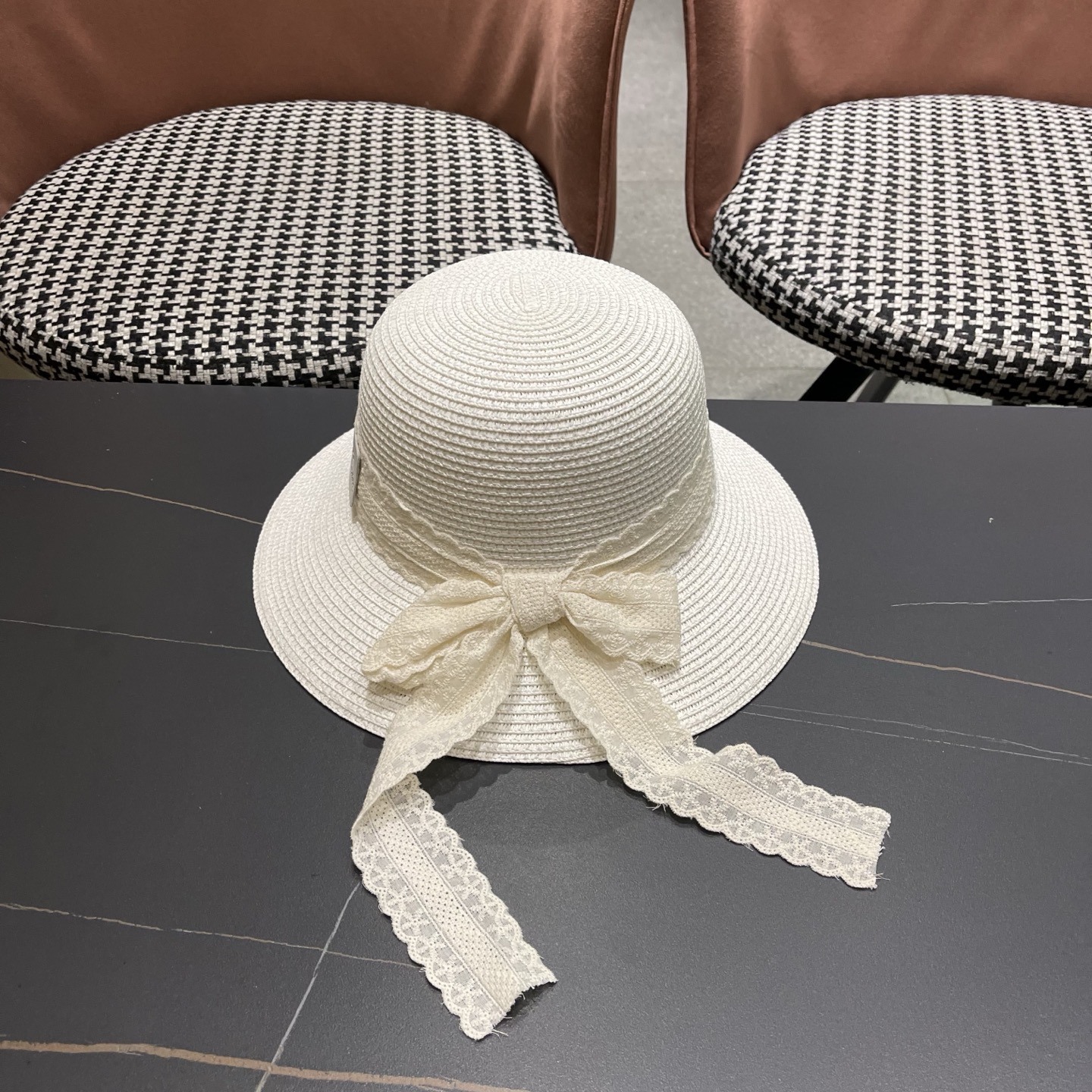 Dior迪奥 新款沙滩草帽女春夏韩版蕾丝蝴蝶结海边遮阳帽透气防晒帽