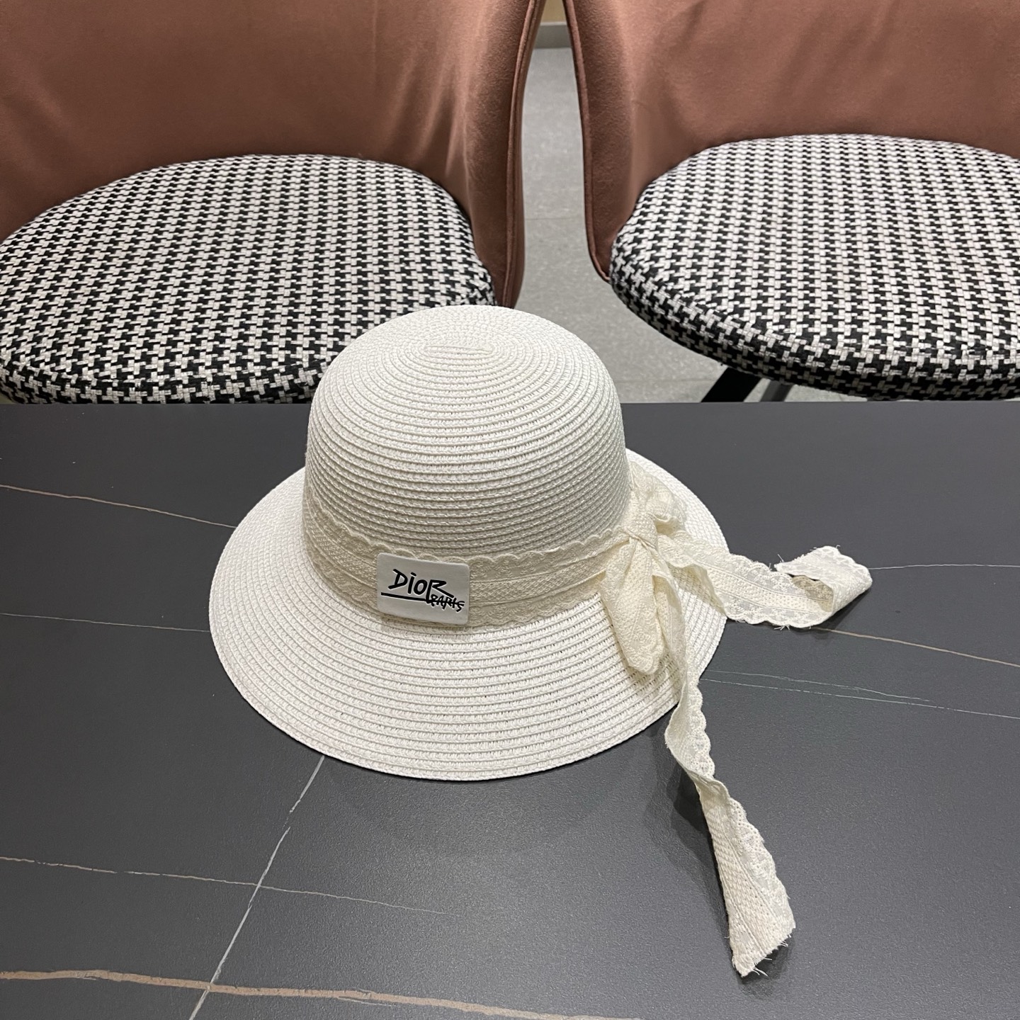 Dior迪奥 新款沙滩草帽女春夏韩版蕾丝蝴蝶结海边遮阳帽透气防晒帽