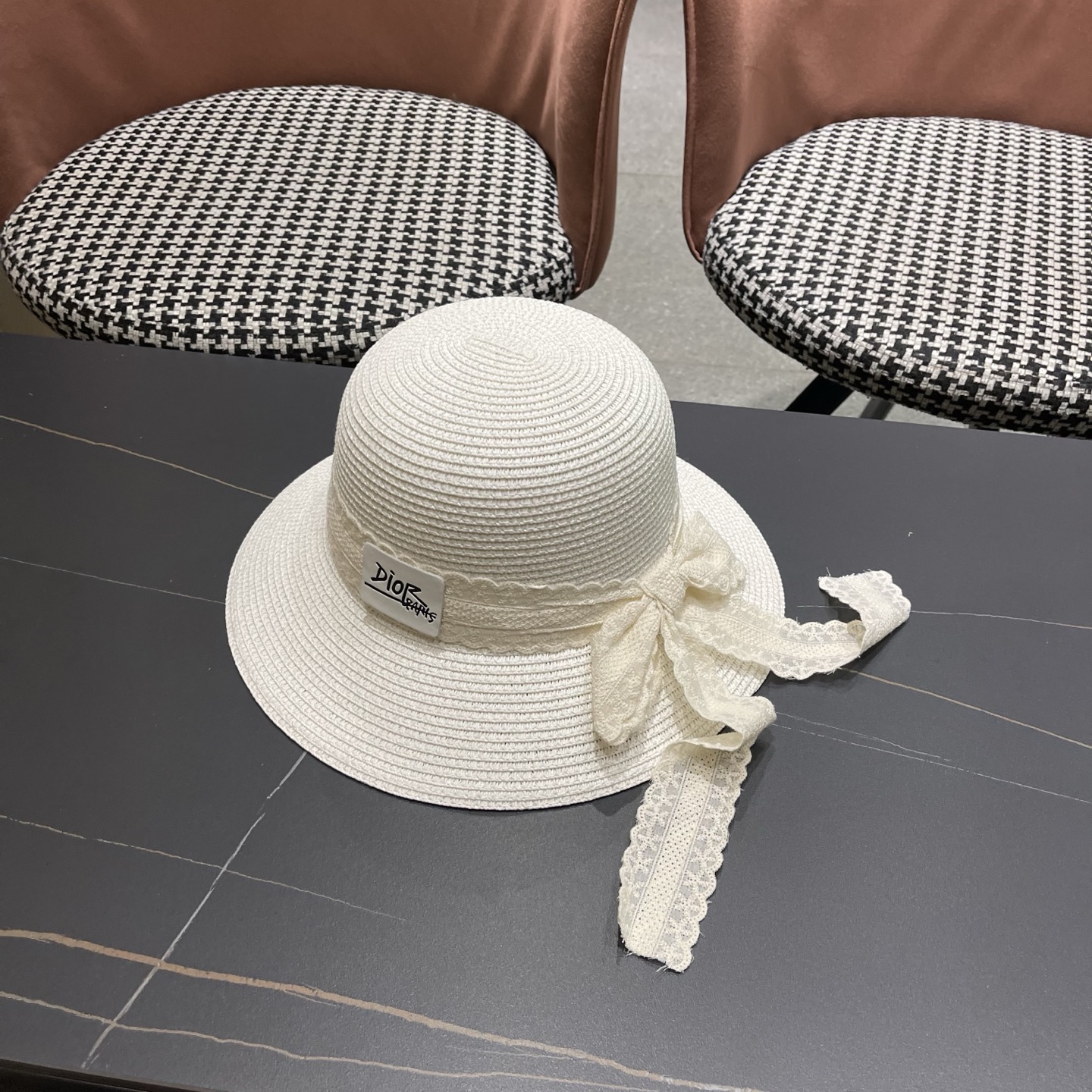 Dior迪奥 新款沙滩草帽女春夏韩版蕾丝蝴蝶结海边遮阳帽透气防晒帽
