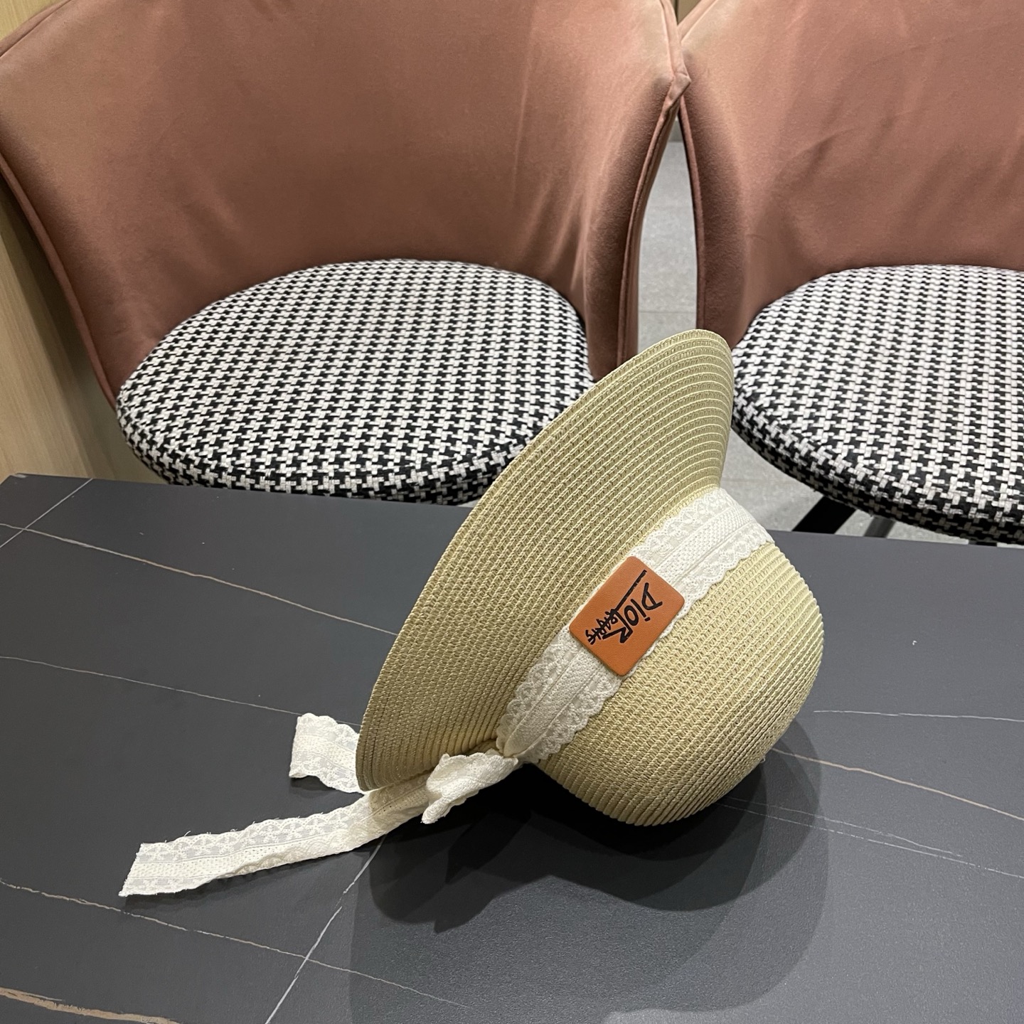 Dior迪奥 新款沙滩草帽女春夏韩版蕾丝蝴蝶结海边遮阳帽透气防晒帽