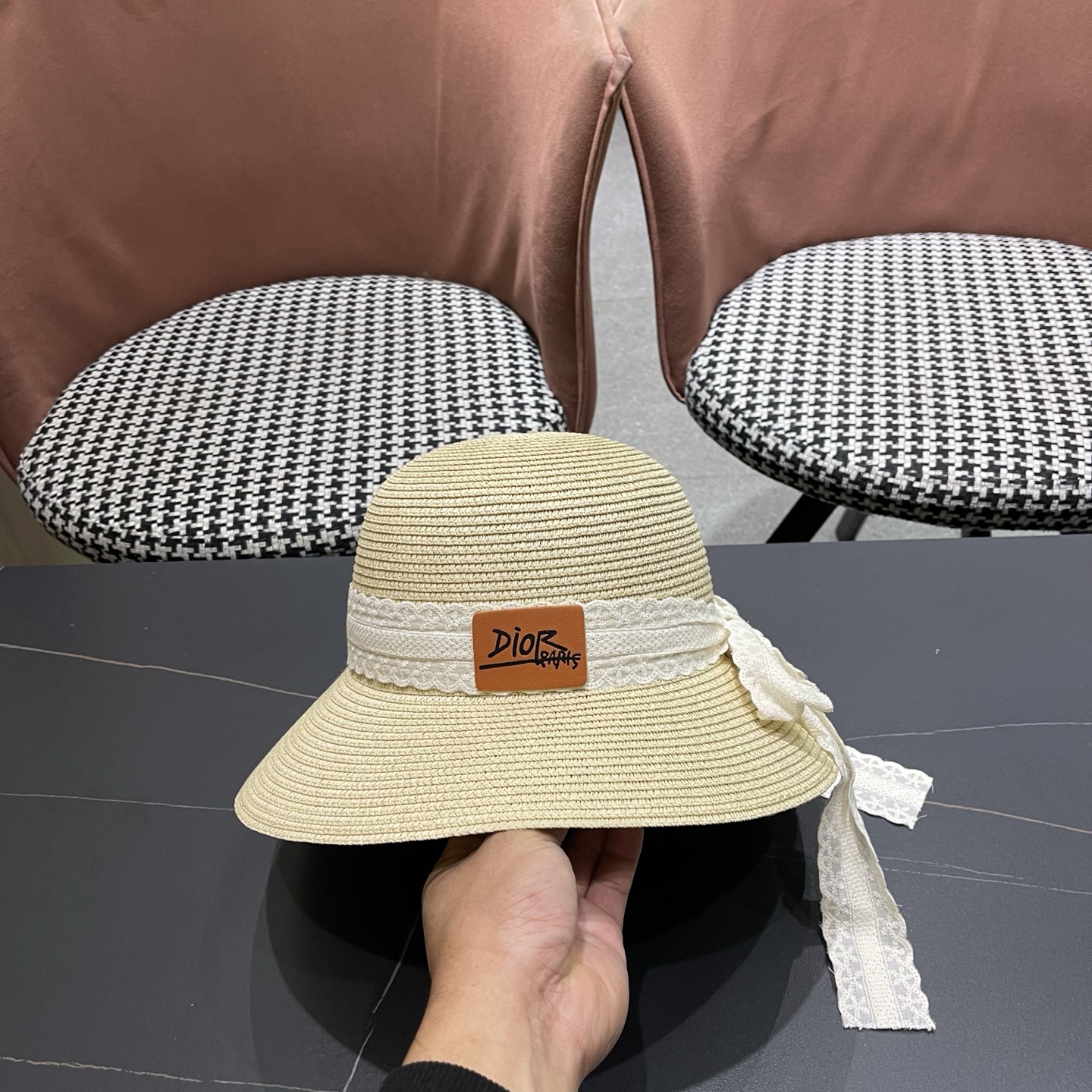 Dior迪奥 新款沙滩草帽女春夏韩版蕾丝蝴蝶结海边遮阳帽透气防晒帽