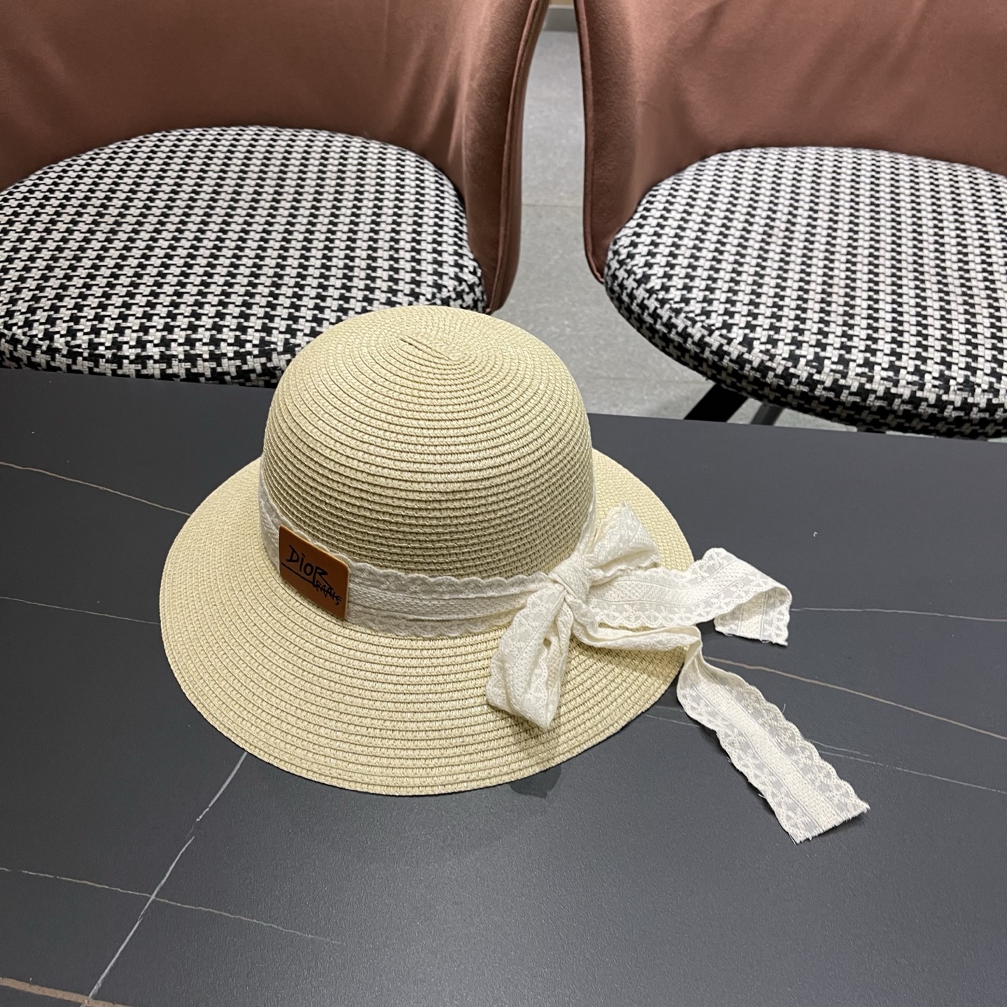 Dior迪奥 新款沙滩草帽女春夏韩版蕾丝蝴蝶结海边遮阳帽透气防晒帽