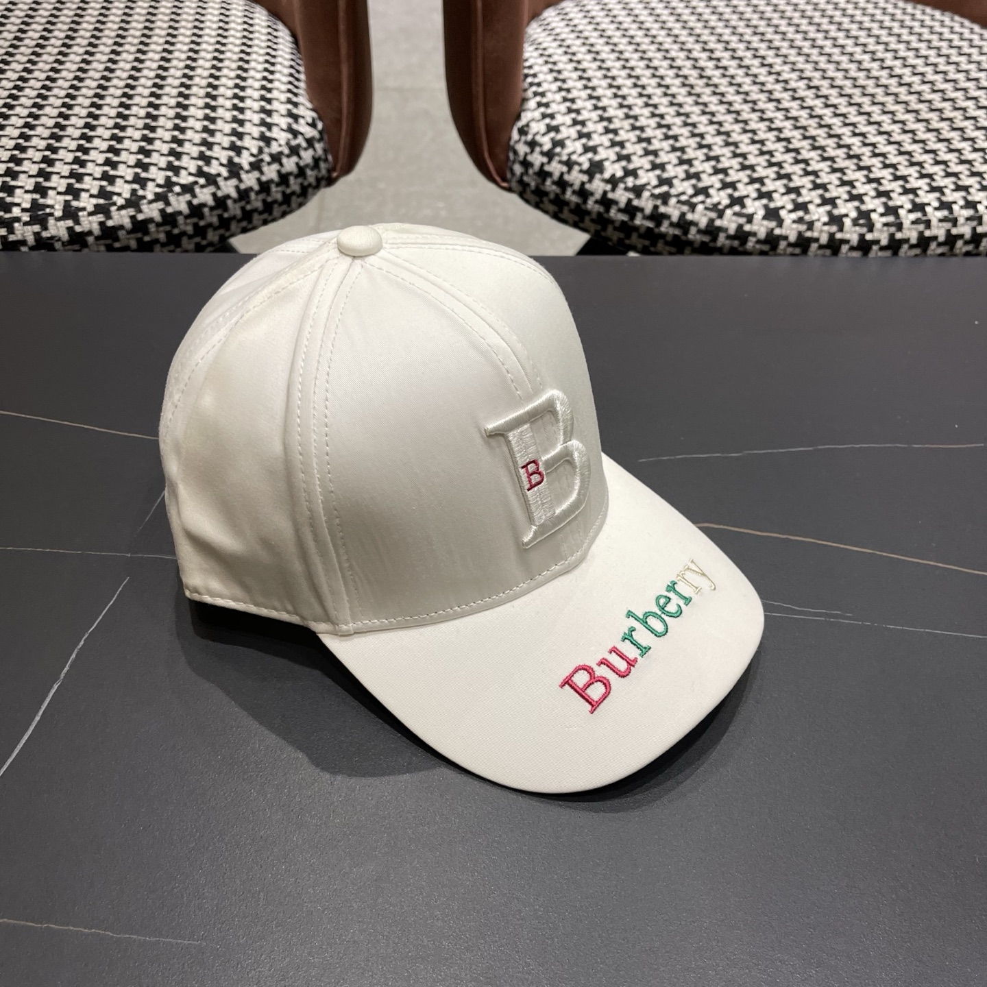 BURBERRY巴宝莉 经典网官新款经典棒球帽，渔夫帽大牌高级十感足！简约尚时风，男女同款！高质品，尊享
