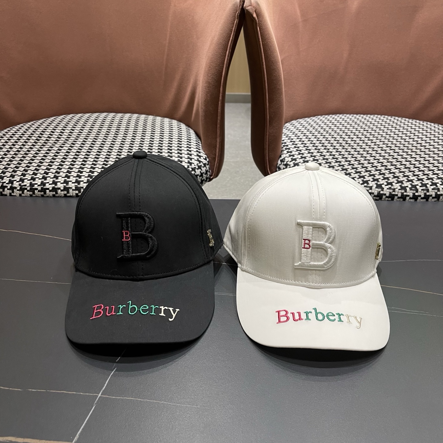 BURBERRY巴宝莉 经典网官新款经典棒球帽，渔夫帽大牌高级十感足！简约尚时风，男女同款！高质品，尊享