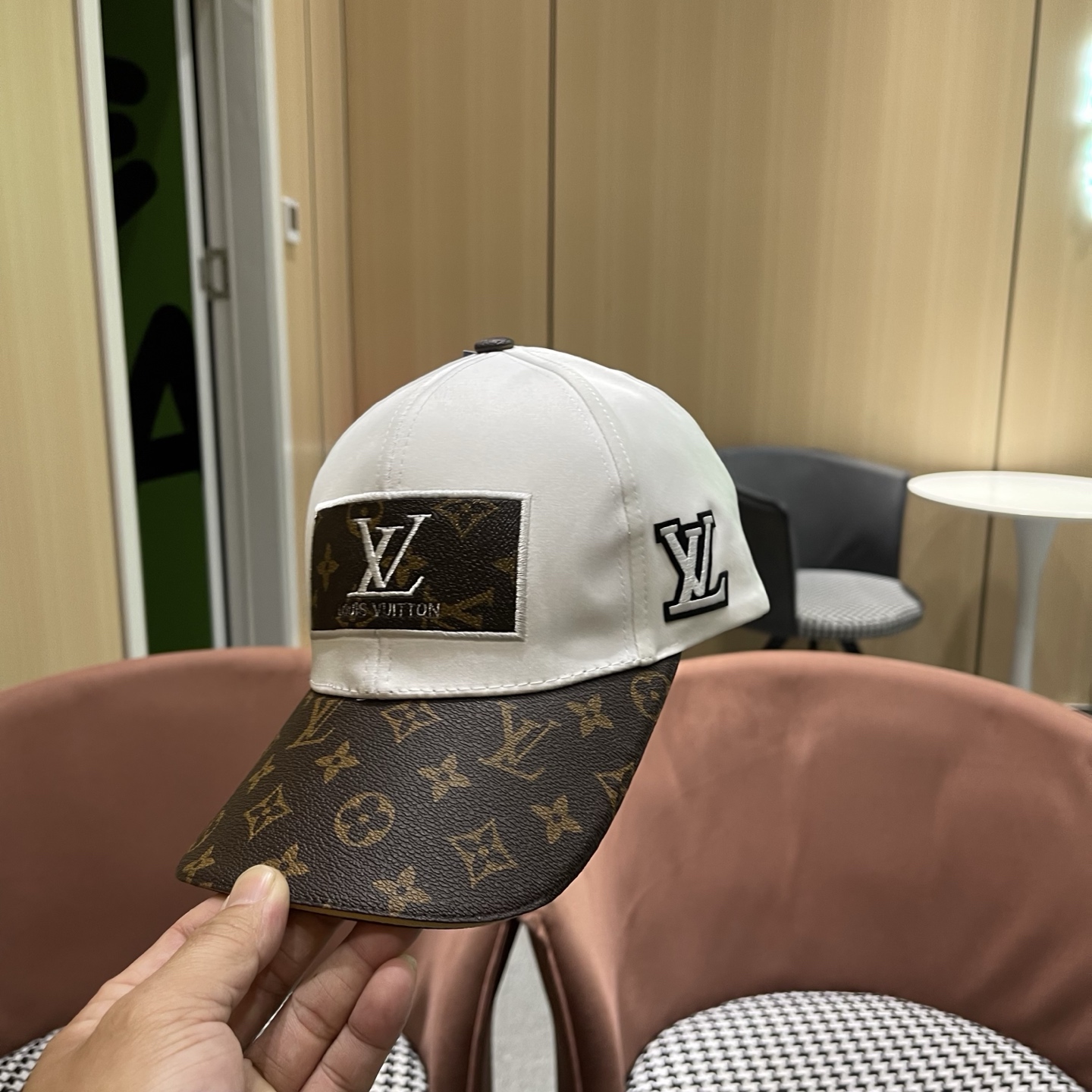 新款出货LV(路易威登)新款原单棒球帽专柜1:1开模订制质量超赞，基础头围56，