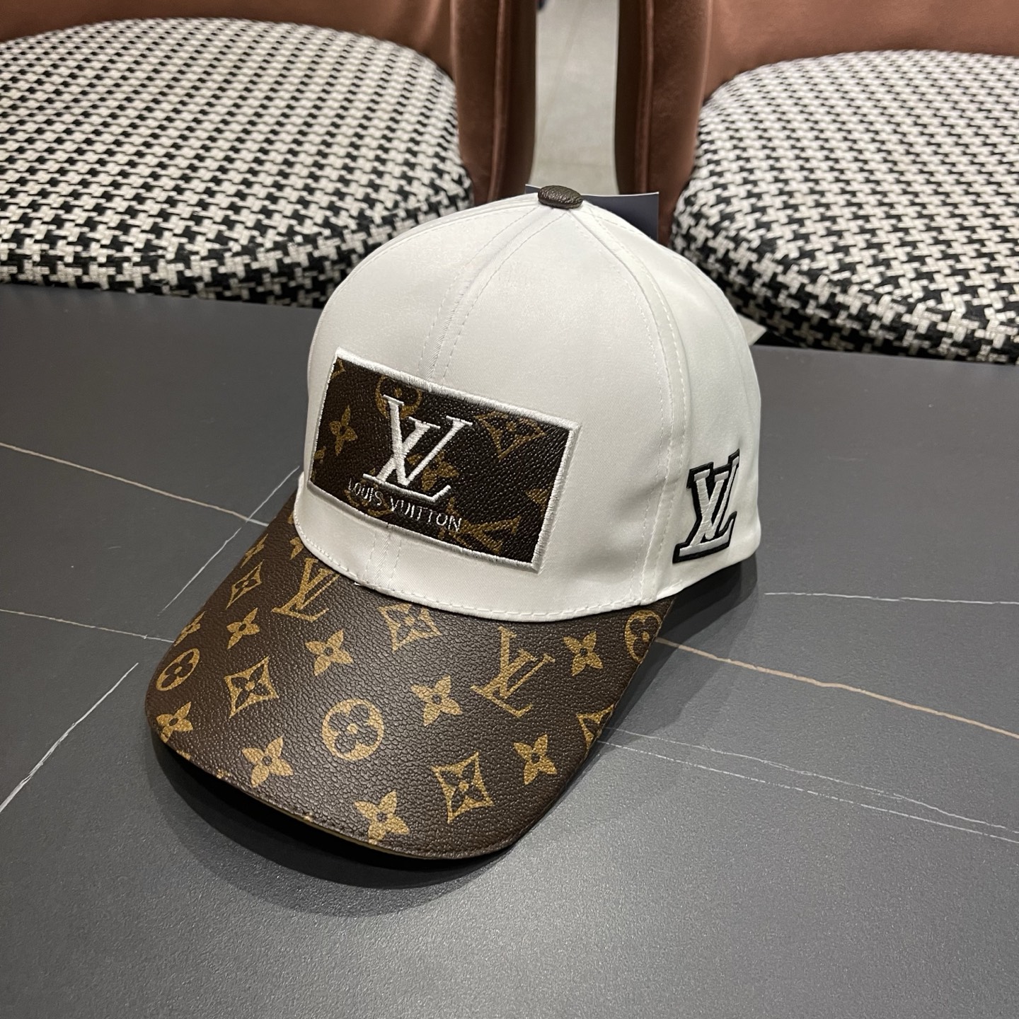 新款出货LV(路易威登)新款原单棒球帽专柜1:1开模订制质量超赞，基础头围56，