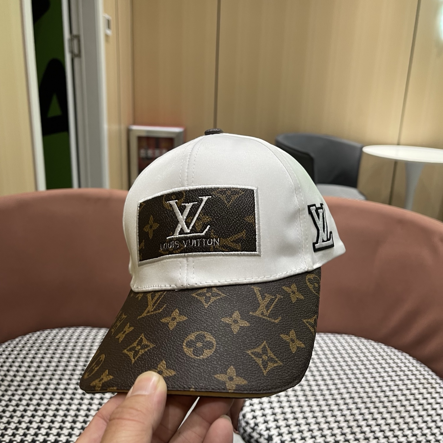 新款出货LV(路易威登)新款原单棒球帽专柜1:1开模订制质量超赞，基础头围56，