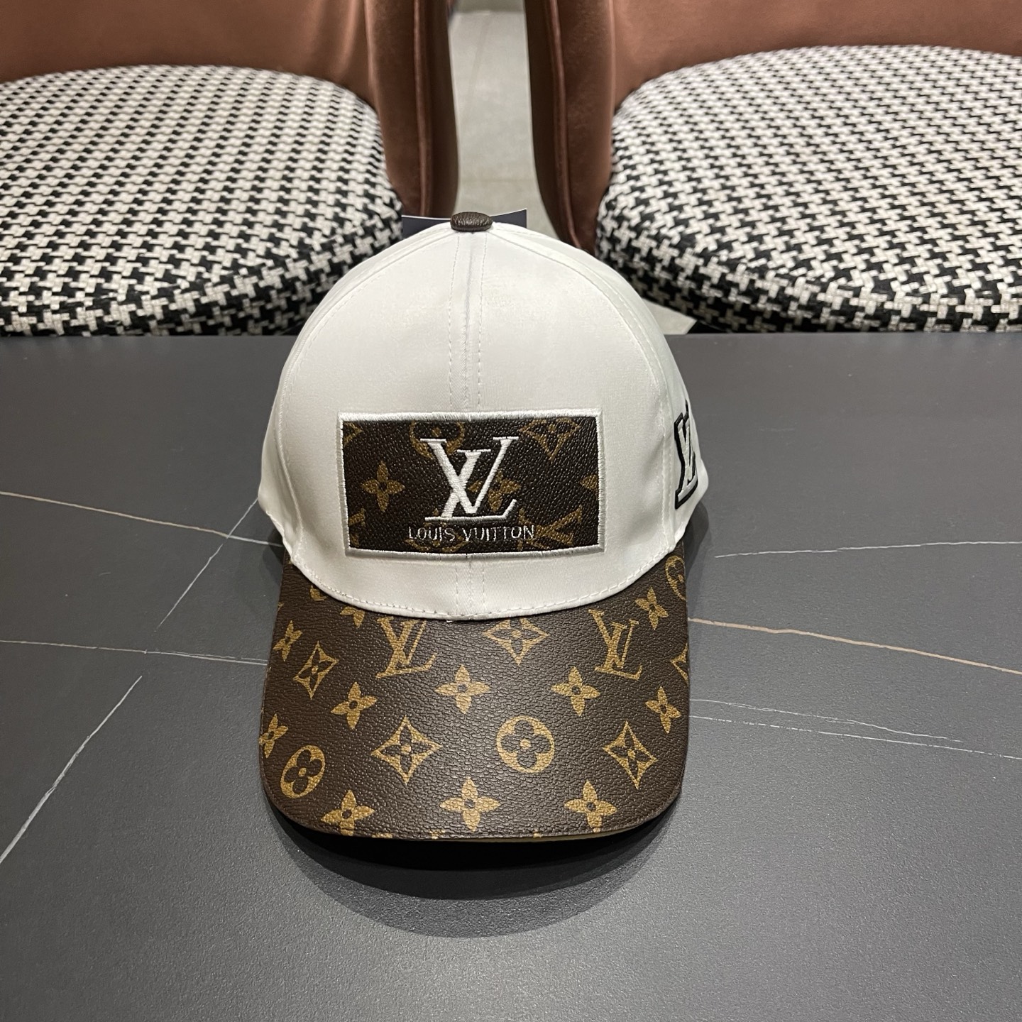 新款出货LV(路易威登)新款原单棒球帽专柜1:1开模订制质量超赞，基础头围56，