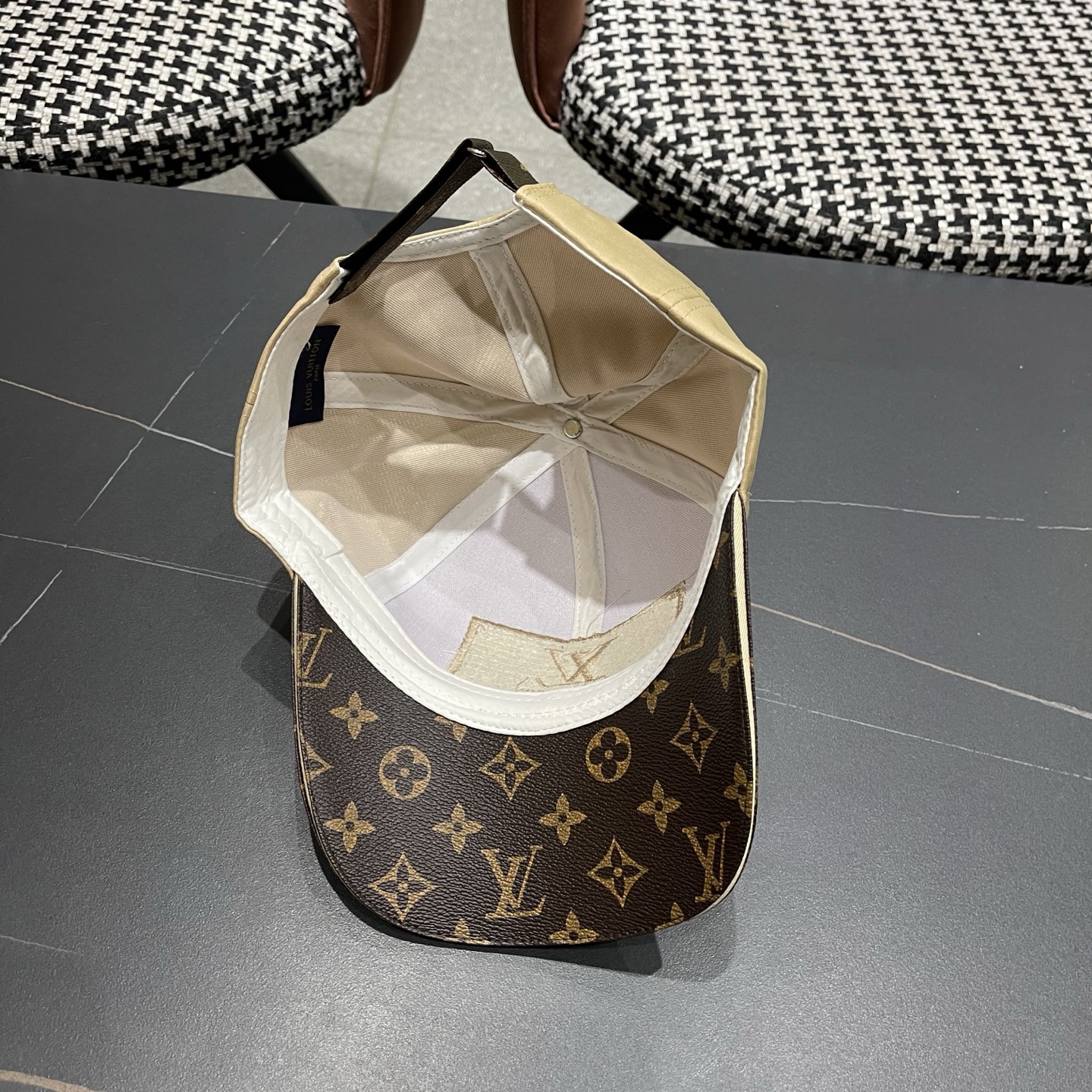 新款出货LV(路易威登)新款原单棒球帽专柜1:1开模订制质量超赞，基础头围56，