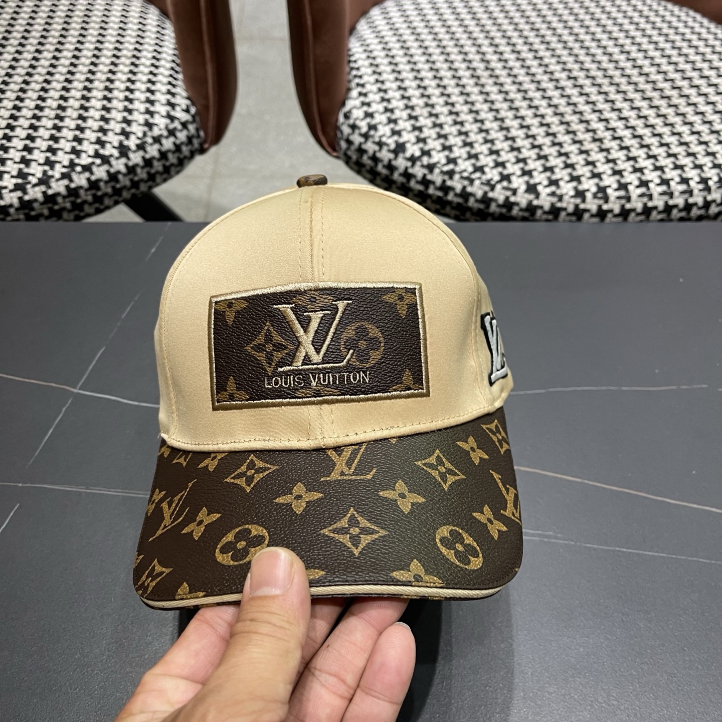 新款出货LV(路易威登)新款原单棒球帽专柜1:1开模订制质量超赞，基础头围56，