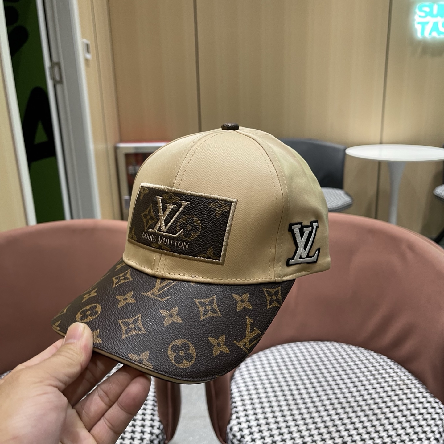 新款出货LV(路易威登)新款原单棒球帽专柜1:1开模订制质量超赞，基础头围56，