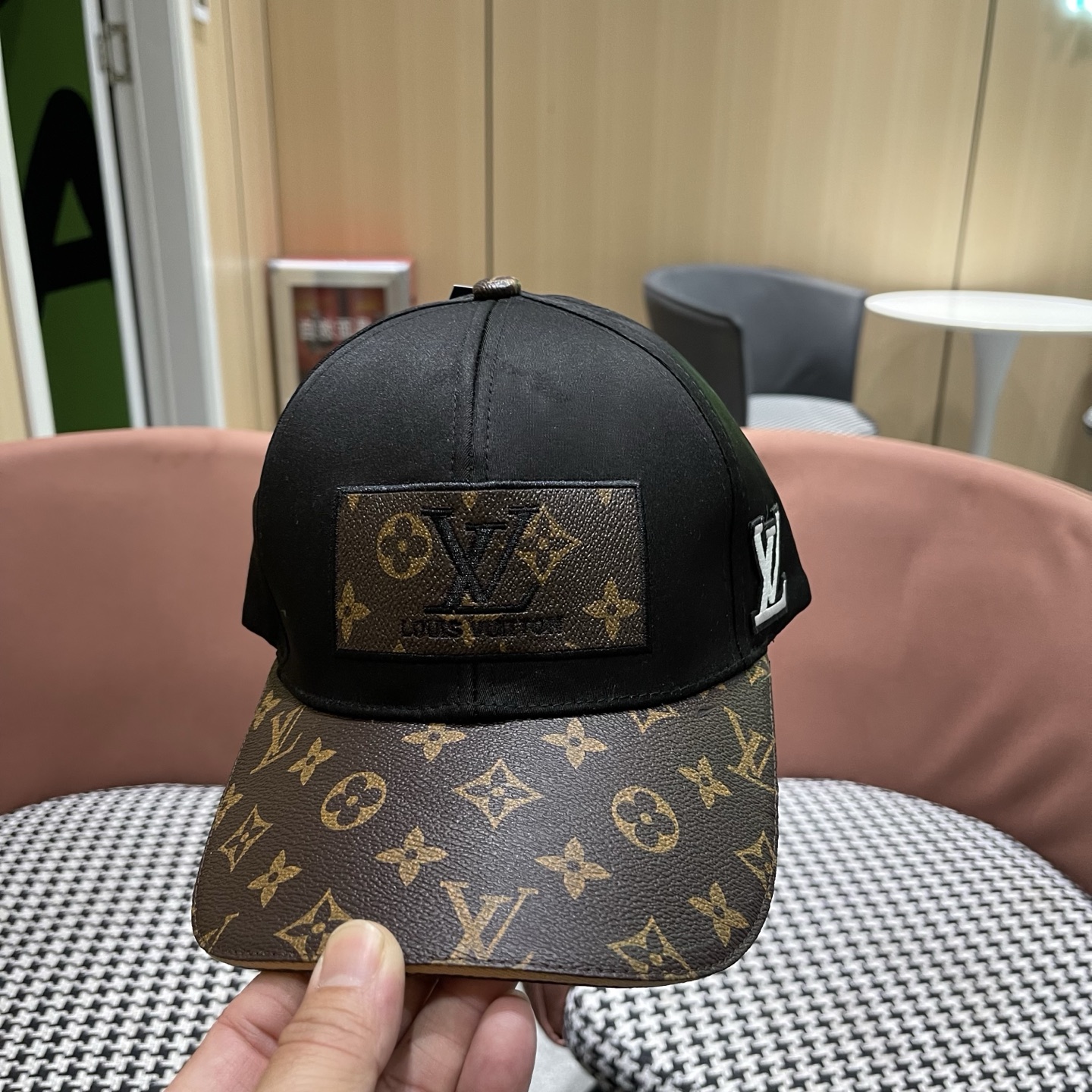 新款出货LV(路易威登)新款原单棒球帽专柜1:1开模订制质量超赞，基础头围56，