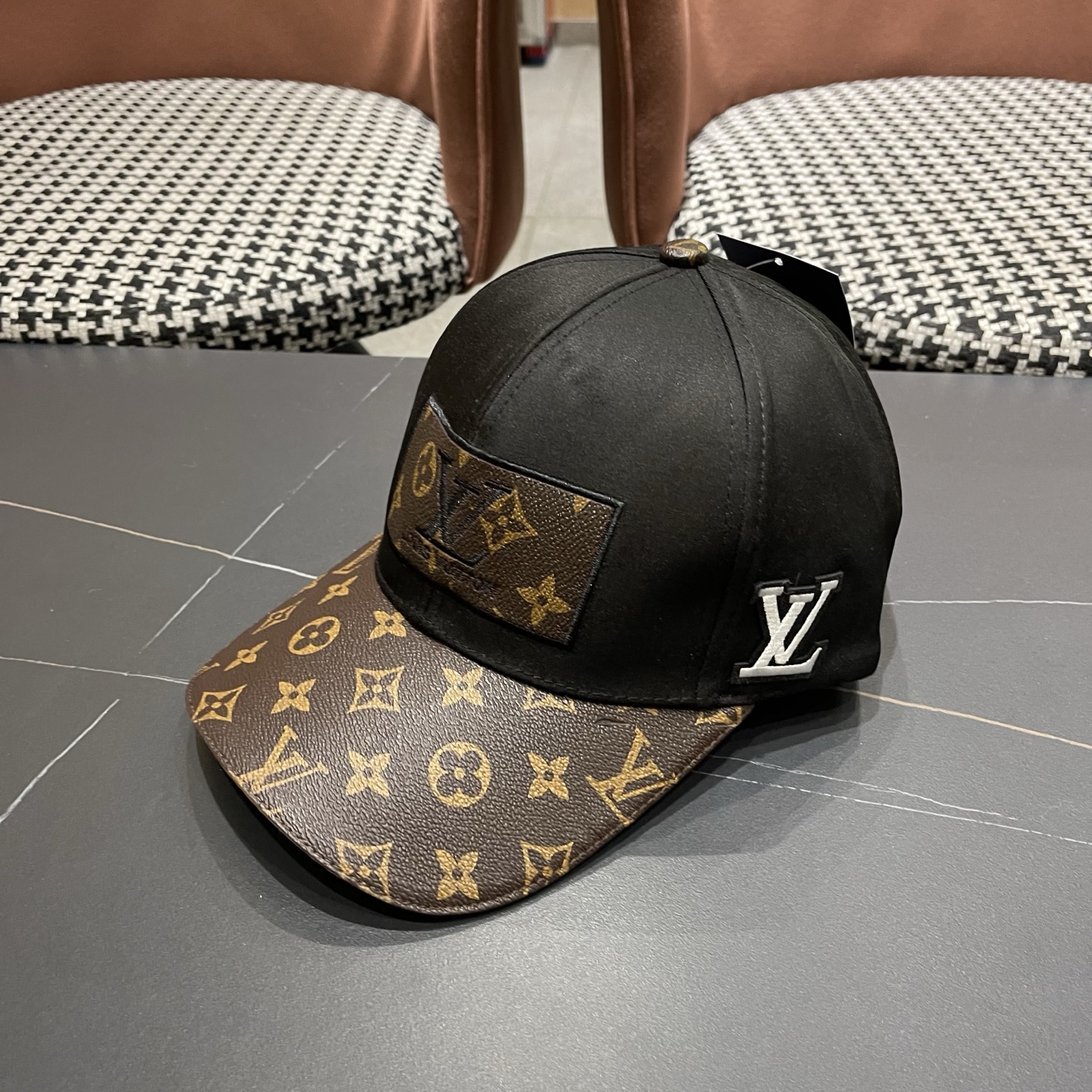 新款出货LV(路易威登)新款原单棒球帽专柜1:1开模订制质量超赞，基础头围56，