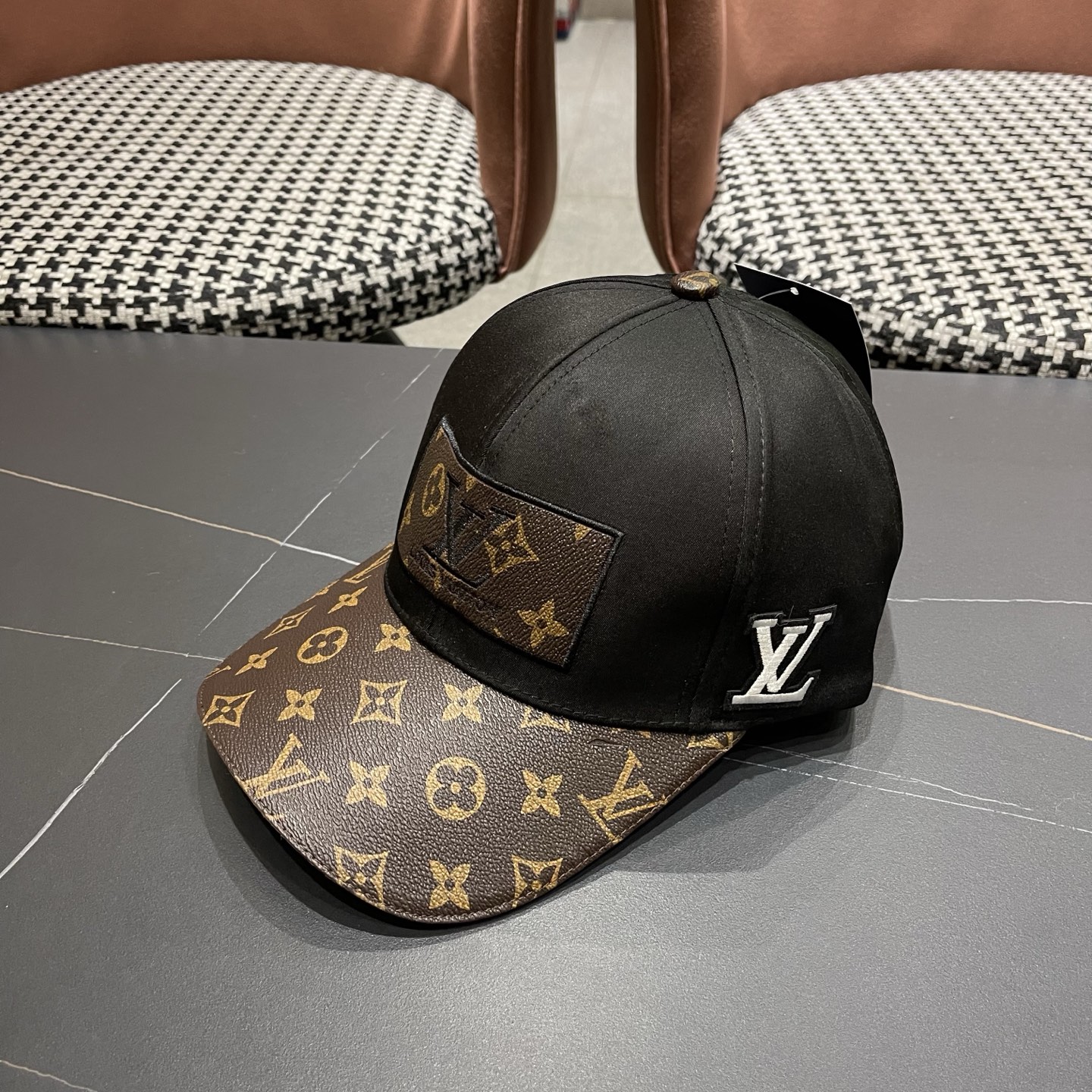 新款出货LV(路易威登)新款原单棒球帽专柜1:1开模订制质量超赞，基础头围56，