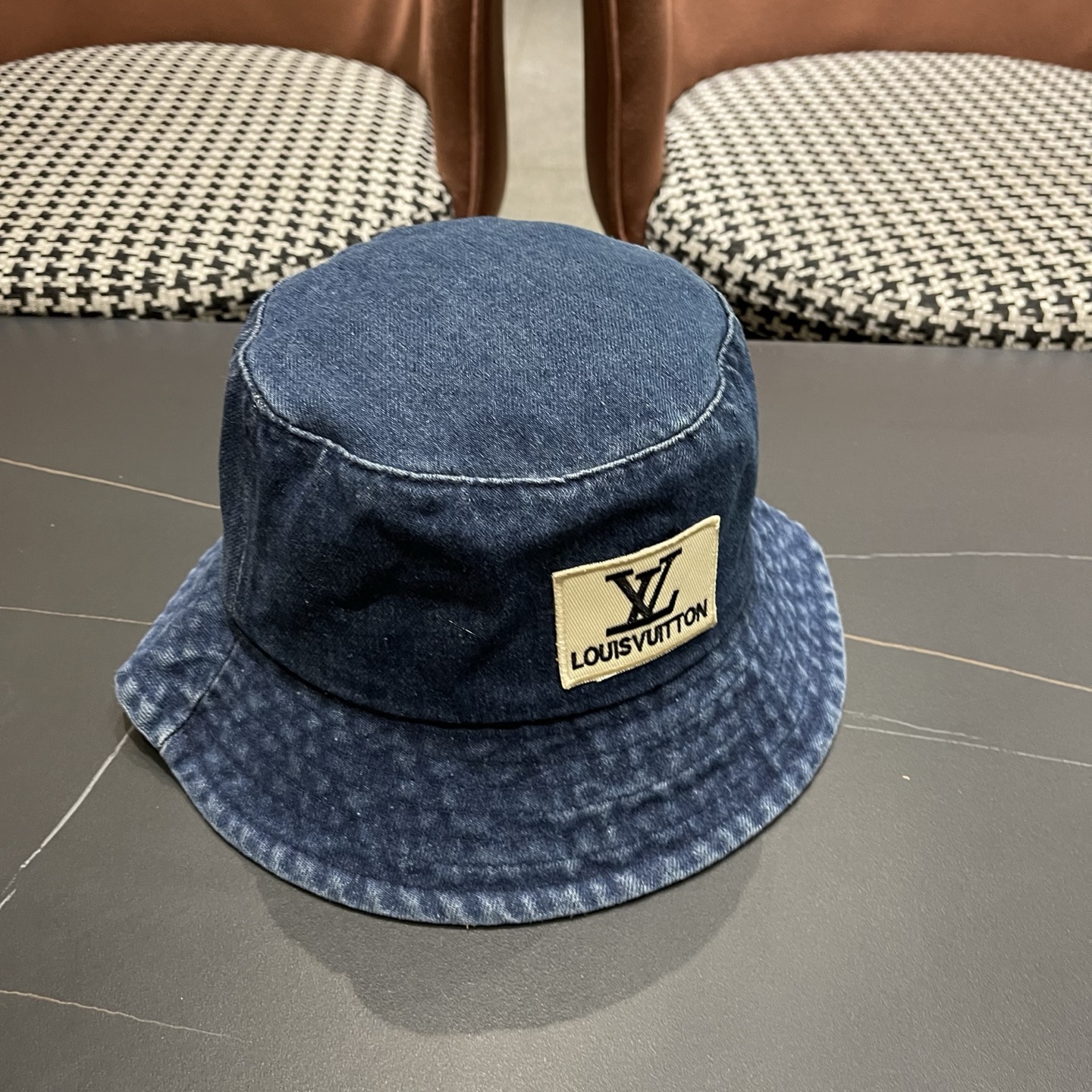LV路易威登 新款牛仔渔夫帽大牌高级十感足！简约尚时风，高质品，尊享品质感！