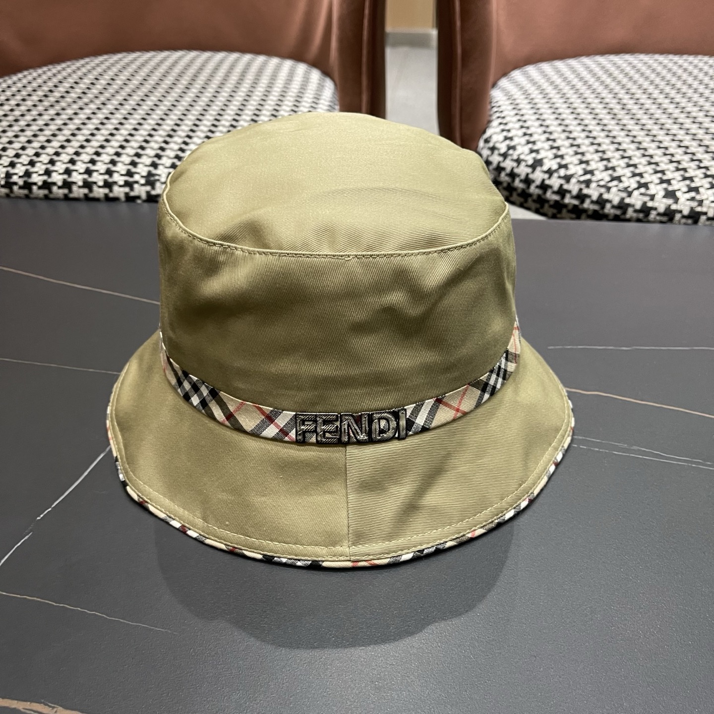 FENDI 芬迪 2026新款渔夫帽大牌高级十感足！简约尚时风，高质品，尊享品质感！