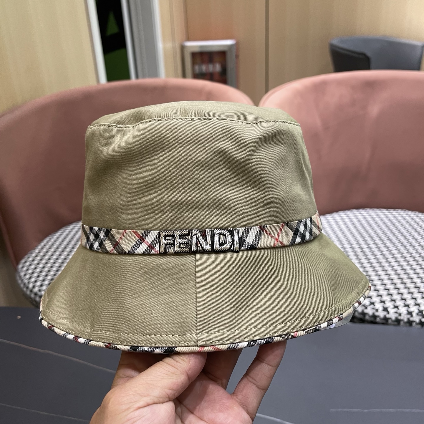 FENDI 芬迪 2026新款渔夫帽大牌高级十感足！简约尚时风，高质品，尊享品质感！