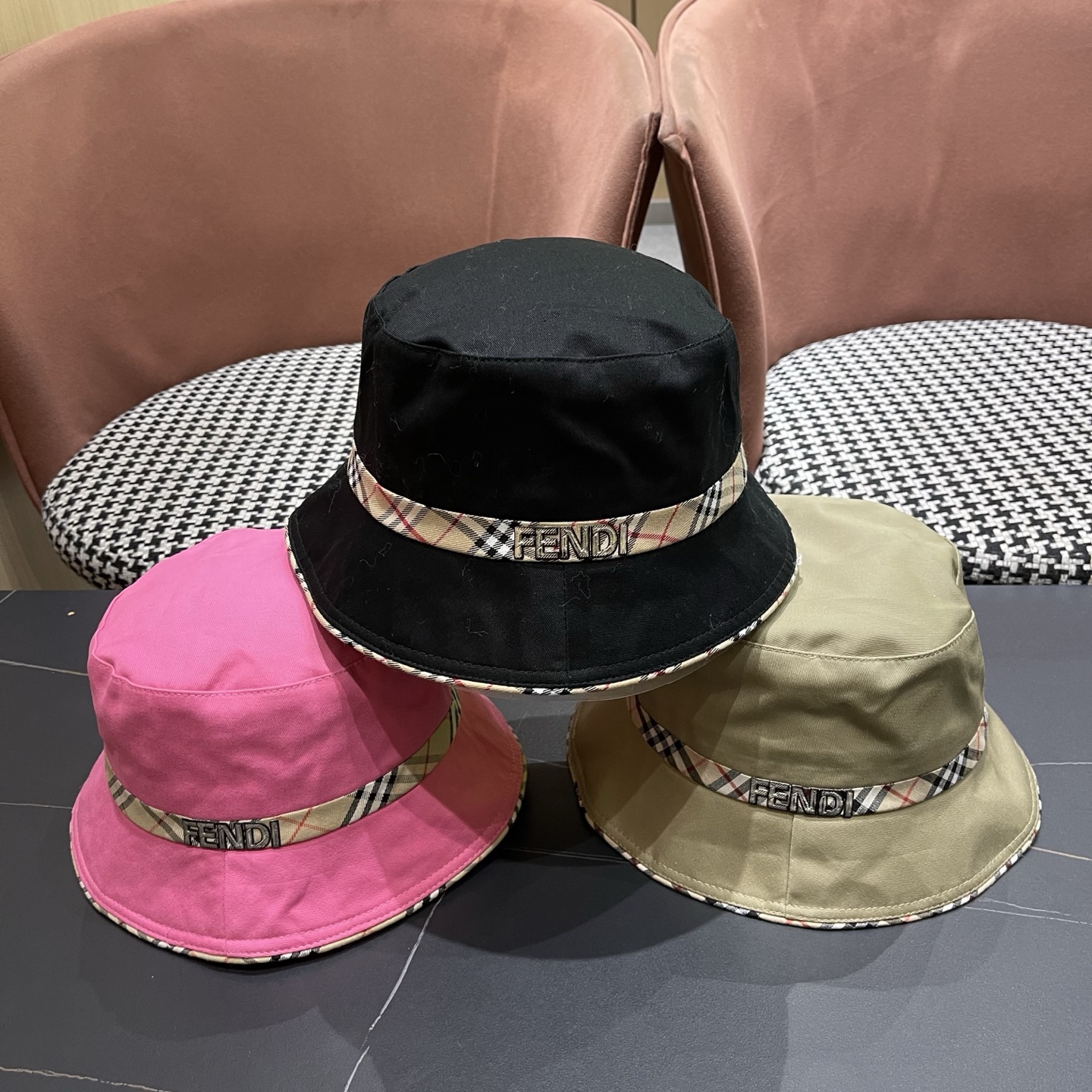 FENDI 芬迪 2026新款渔夫帽大牌高级十感足！简约尚时风，高质品，尊享品质感！