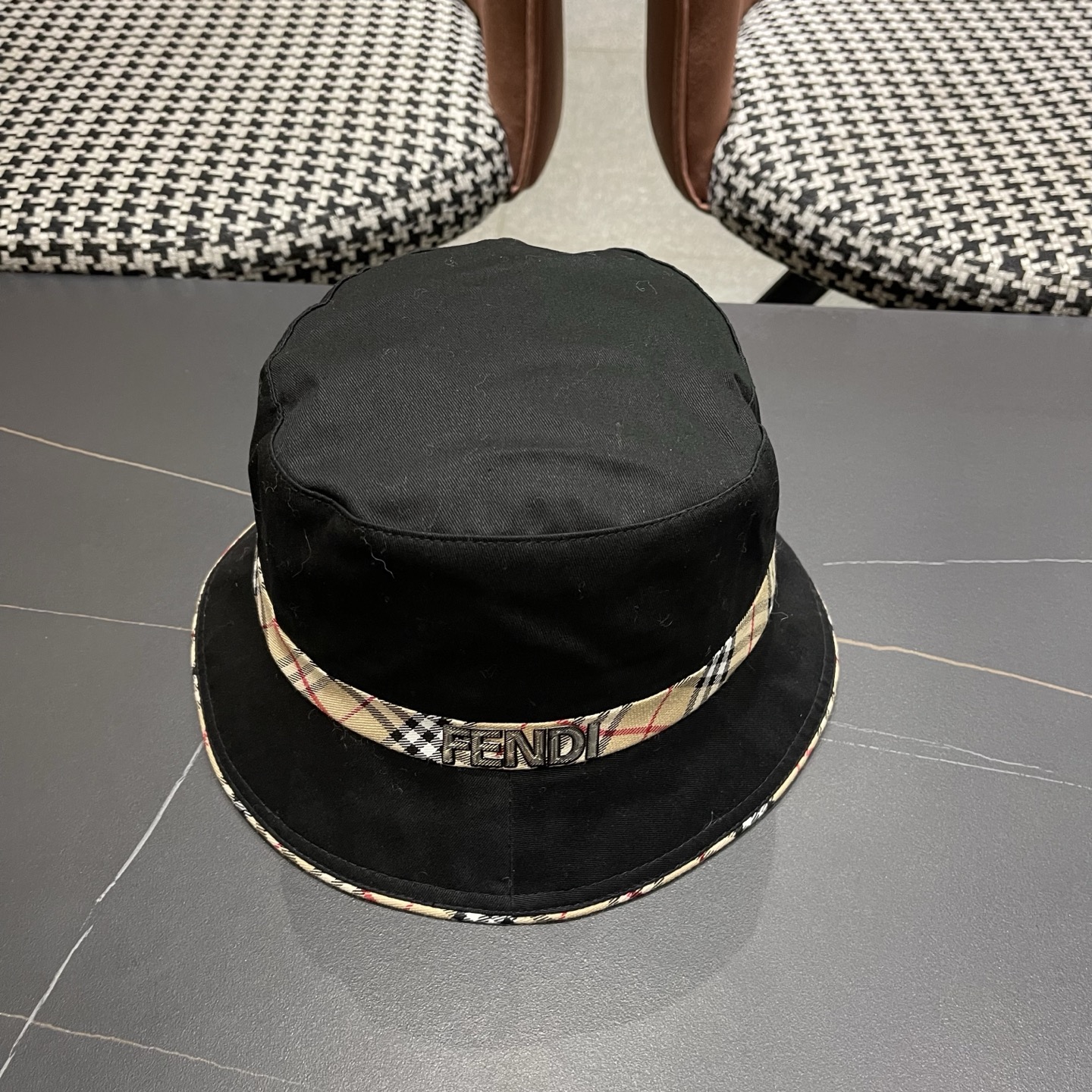 FENDI 芬迪 2026新款渔夫帽大牌高级十感足！简约尚时风，高质品，尊享品质感！