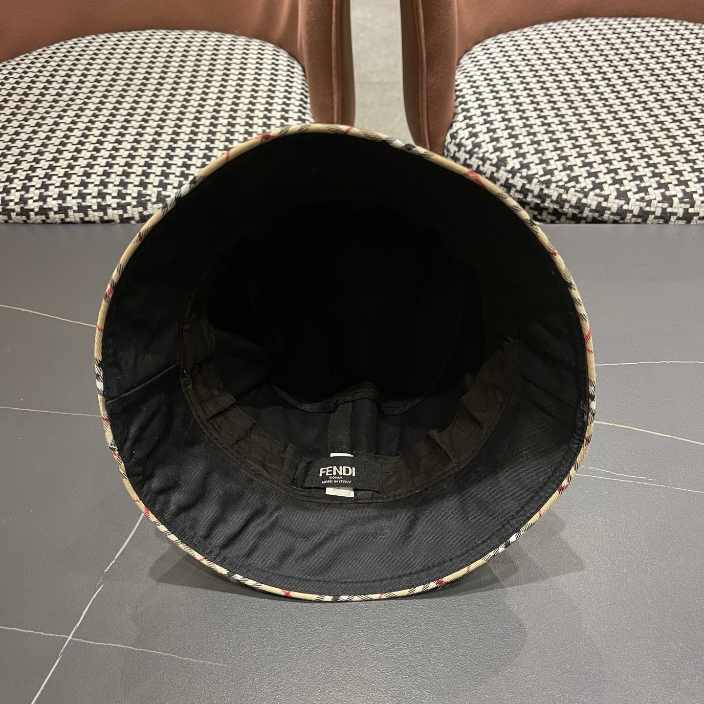 FENDI 芬迪 2026新款渔夫帽大牌高级十感足！简约尚时风，高质品，尊享品质感！