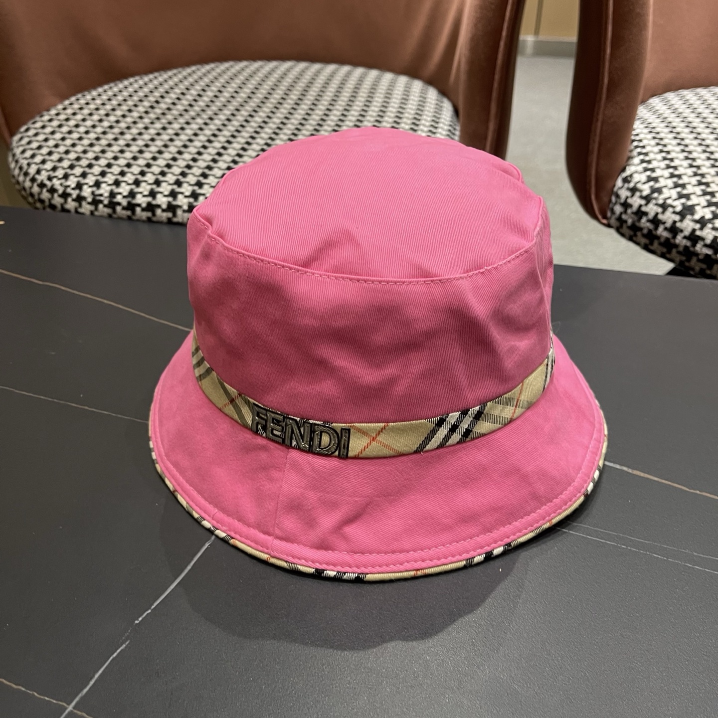 FENDI 芬迪 2026新款渔夫帽大牌高级十感足！简约尚时风，高质品，尊享品质感！