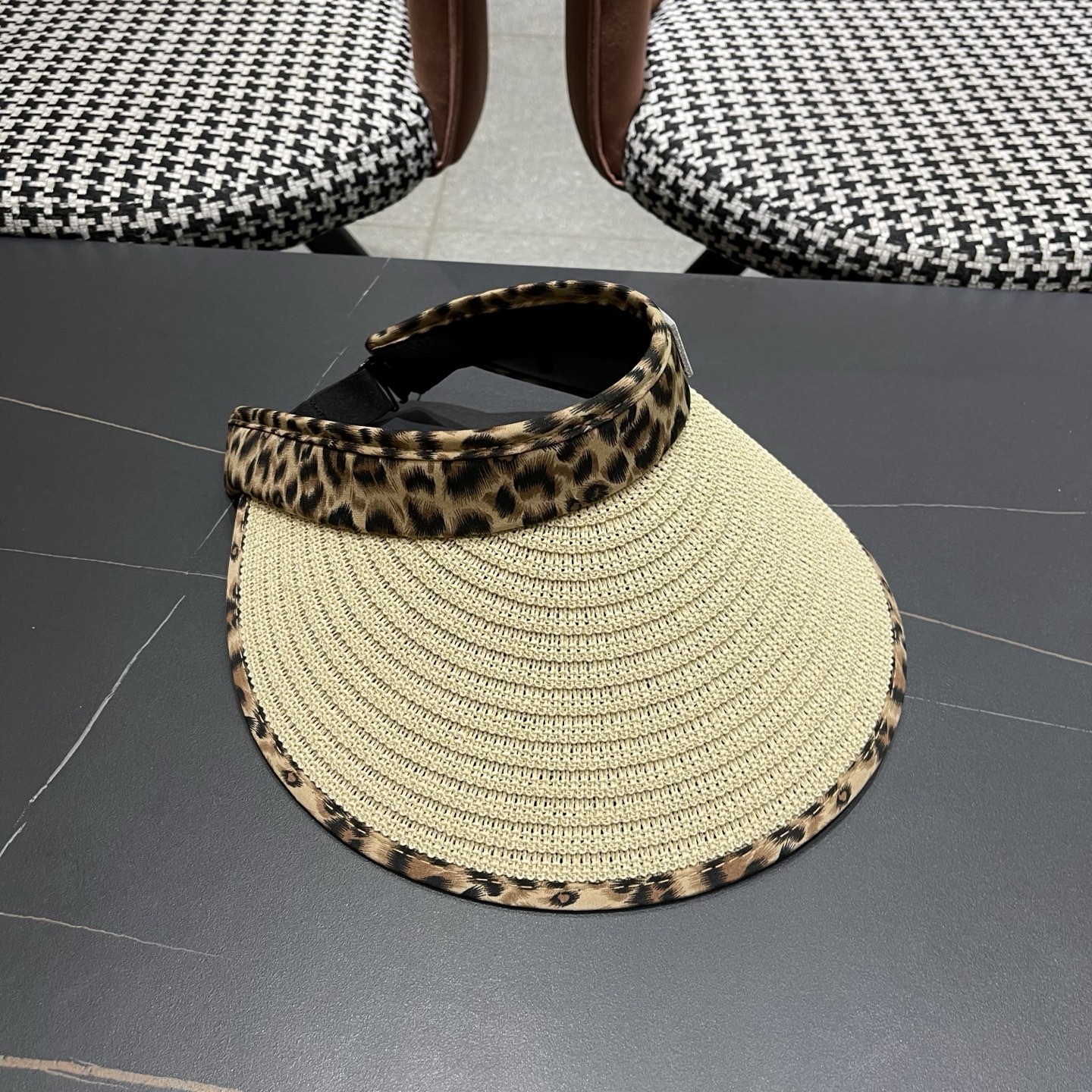 CHANEL香夸儿 赴约夏日～新款豹纹黑胶发箍式空顶防晒帽女户外防紫外线遮阳帽子