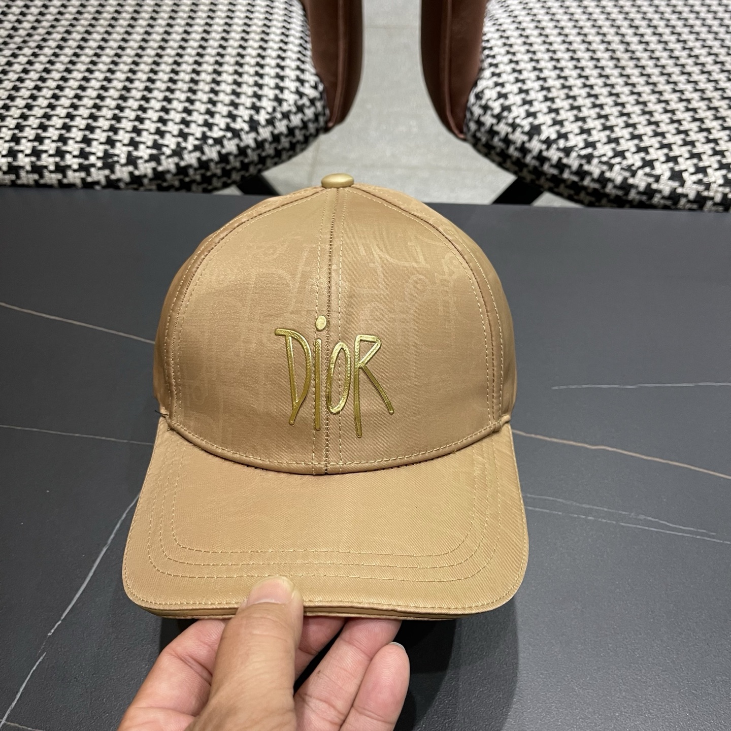 Dior(迪奥)原单棒球帽，专柜1:1开模订制，原版帆布料轻盈透气！质量超赞，基础头围56，贴片可调节