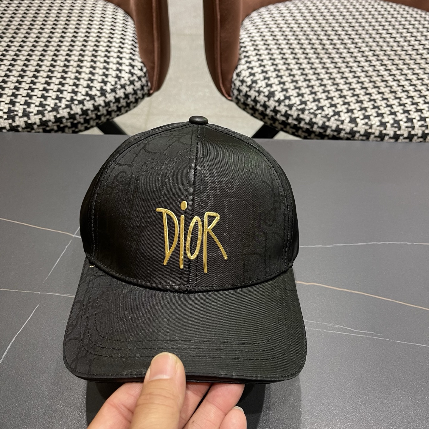 Dior(迪奥)原单棒球帽，专柜1:1开模订制，原版帆布料轻盈透气！质量超赞，基础头围56，贴片可调节