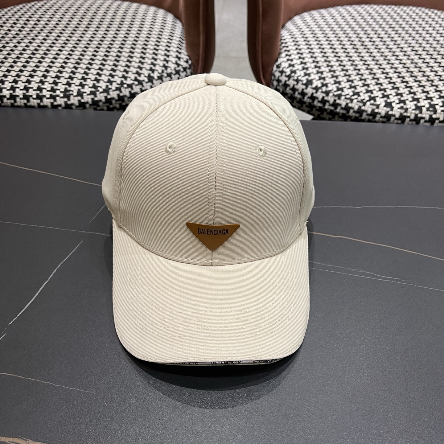 Balenciaga 巴黎世家新品棒球帽时尚潮流，高端做工！细节看实拍哦