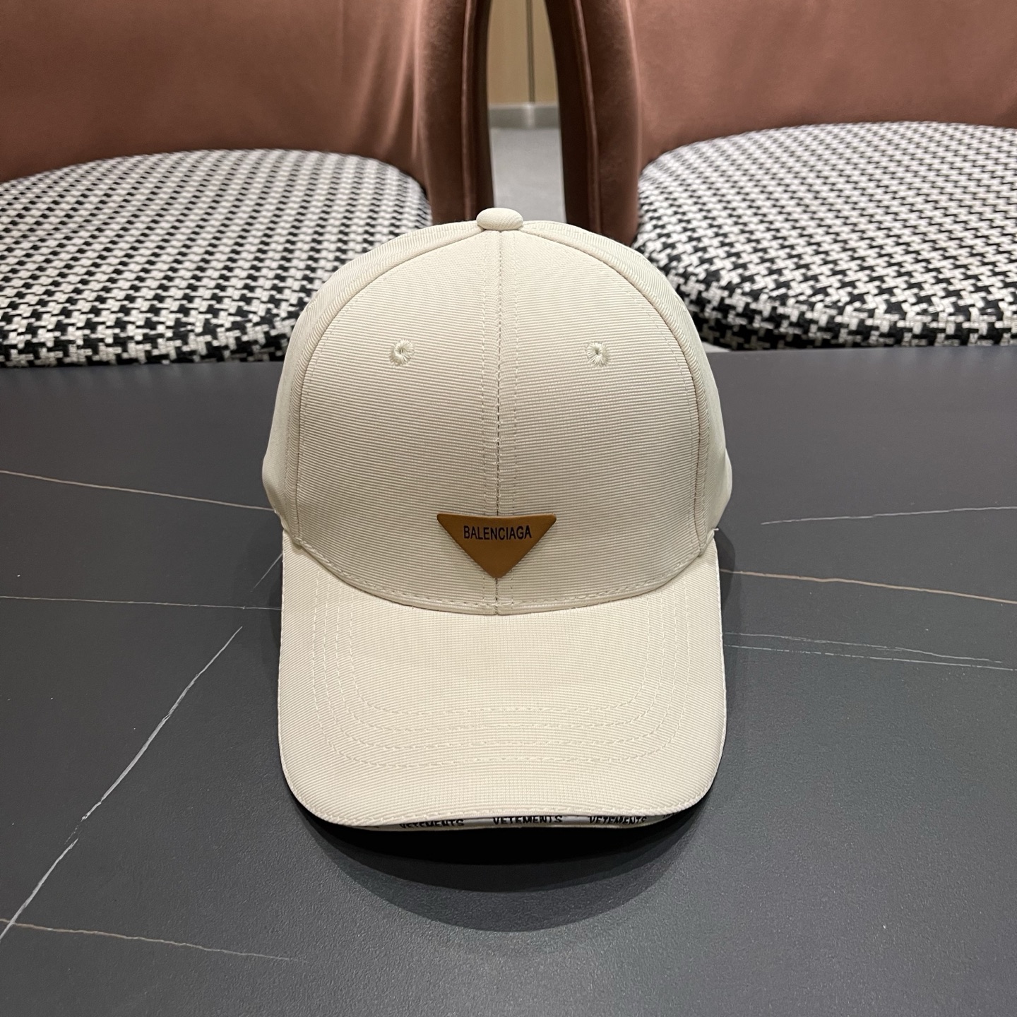 Balenciaga 巴黎世家新品棒球帽时尚潮流，高端做工！细节看实拍哦