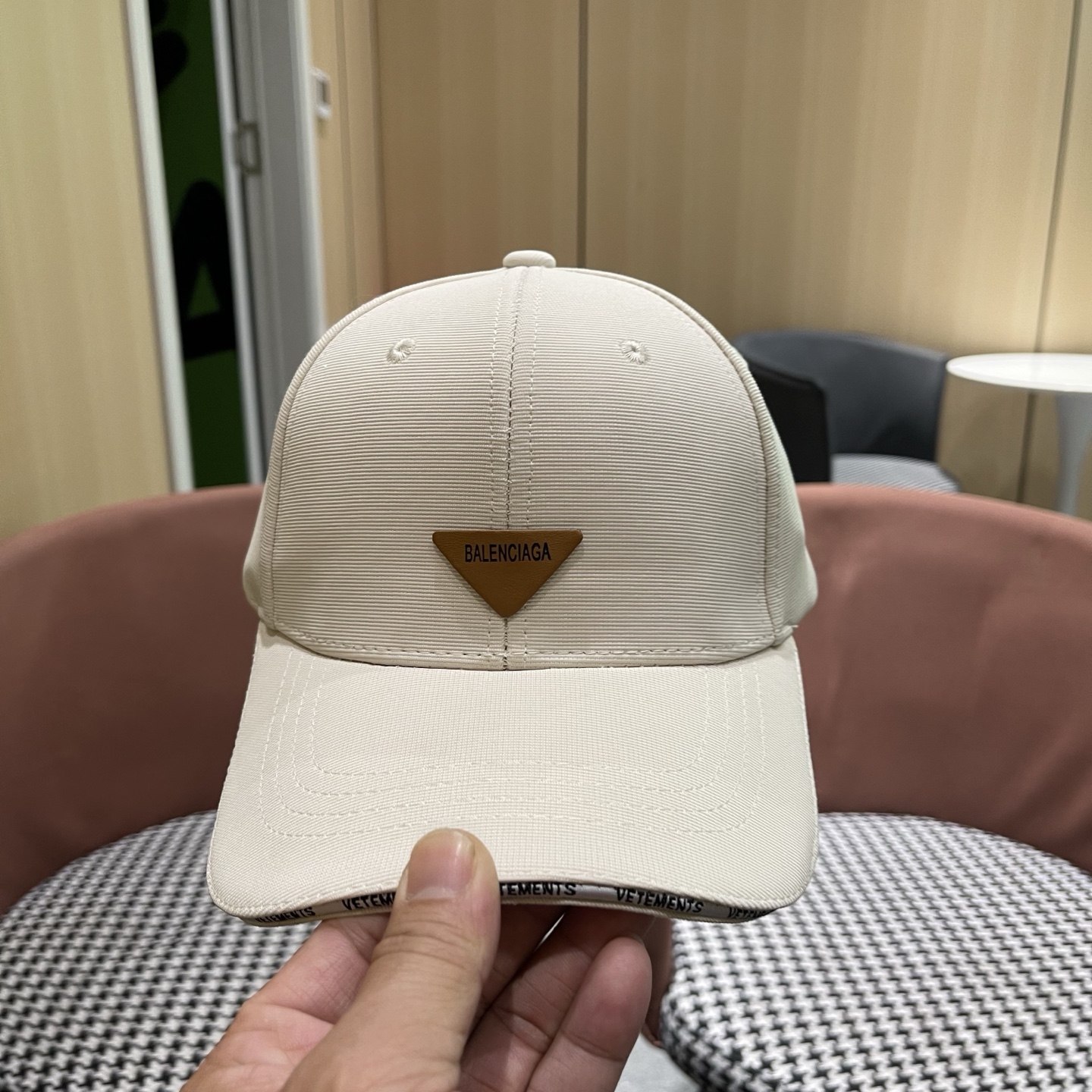 Balenciaga 巴黎世家新品棒球帽时尚潮流，高端做工！细节看实拍哦