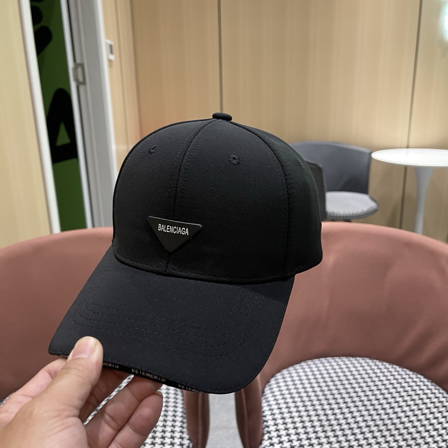 Balenciaga 巴黎世家新品棒球帽时尚潮流，高端做工！细节看实拍哦