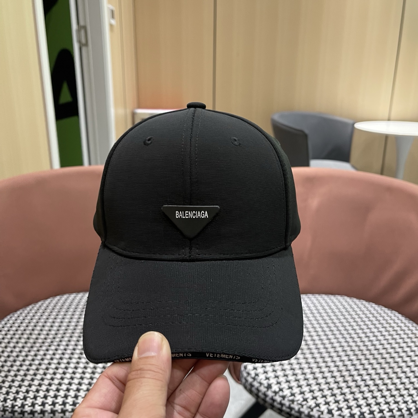 Balenciaga 巴黎世家新品棒球帽时尚潮流，高端做工！细节看实拍哦