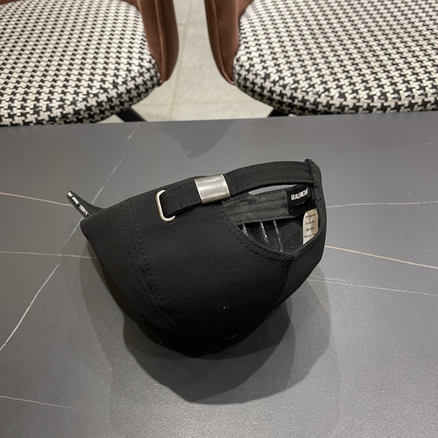 Balenciaga 巴黎世家新品棒球帽时尚潮流，高端做工！细节看实拍哦