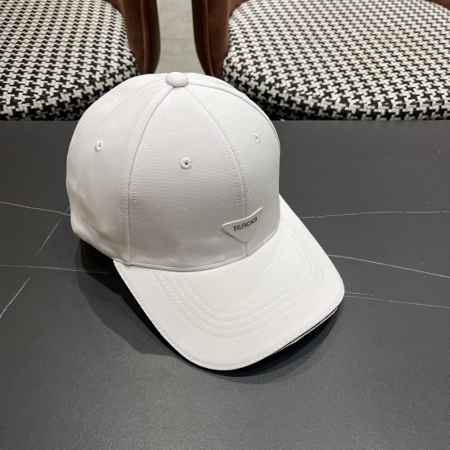 Balenciaga 巴黎世家新品棒球帽时尚潮流，高端做工！细节看实拍哦