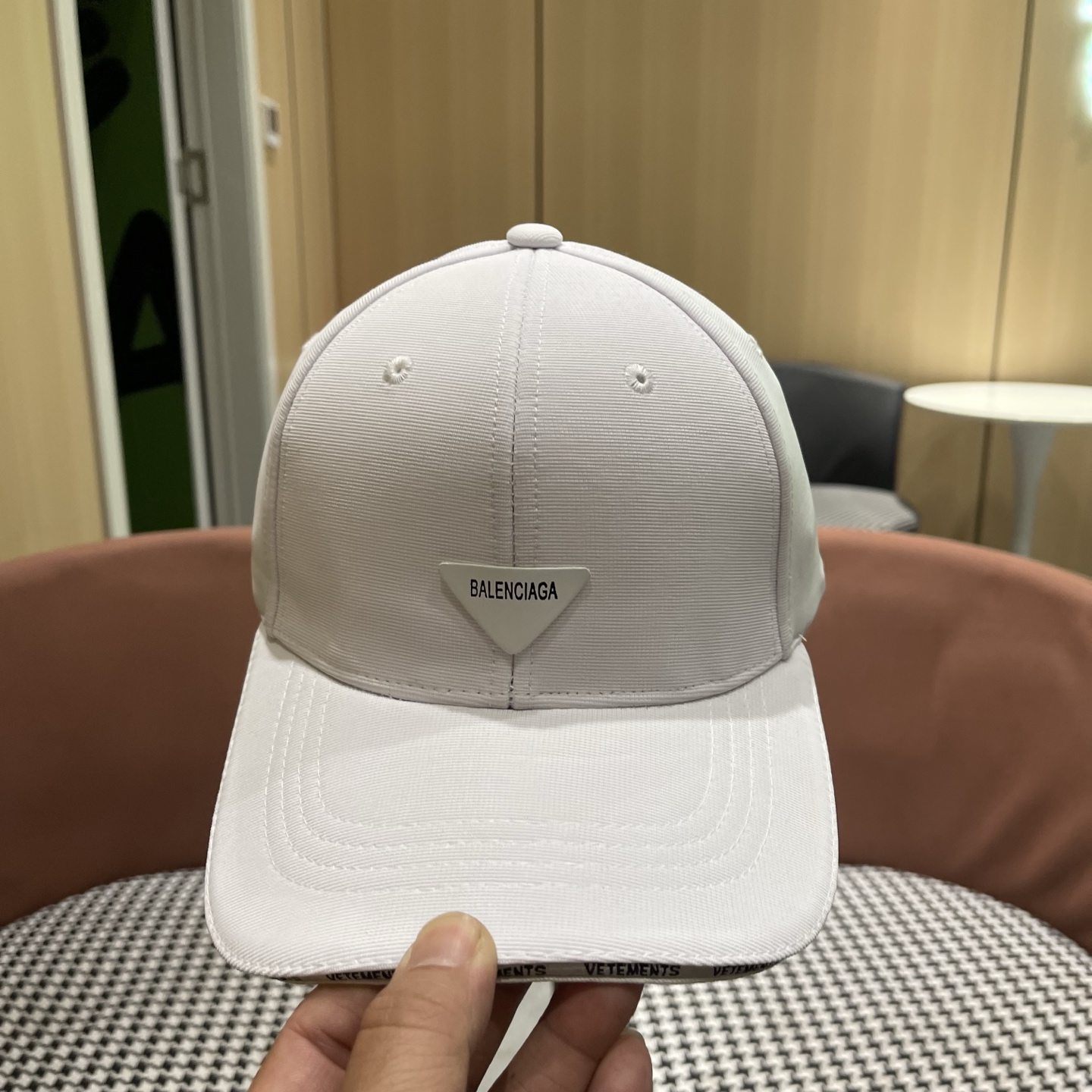 Balenciaga 巴黎世家新品棒球帽时尚潮流，高端做工！细节看实拍哦