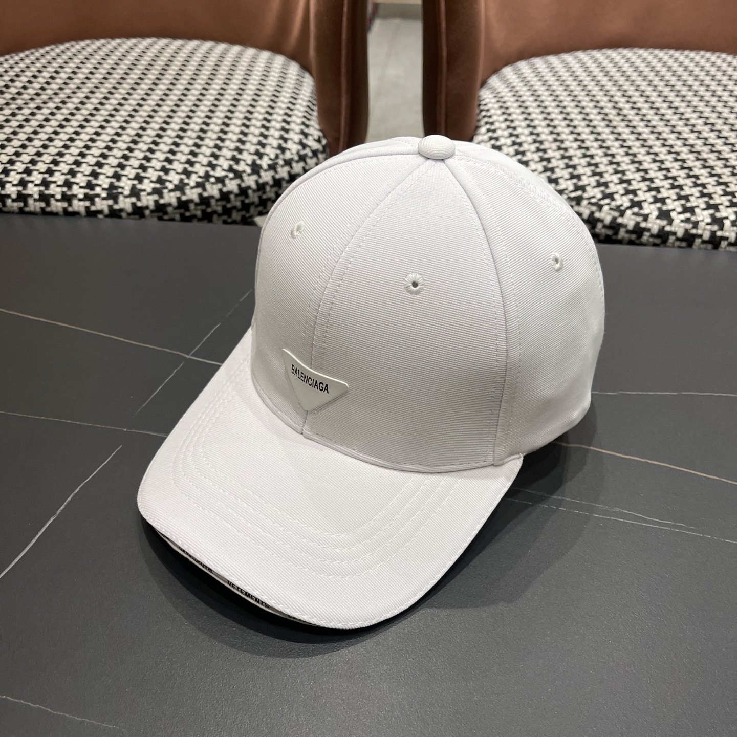 Balenciaga 巴黎世家新品棒球帽时尚潮流，高端做工！细节看实拍哦