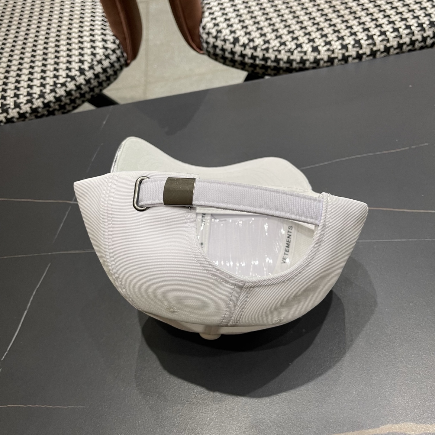 Balenciaga 巴黎世家新品棒球帽时尚潮流，高端做工！细节看实拍哦