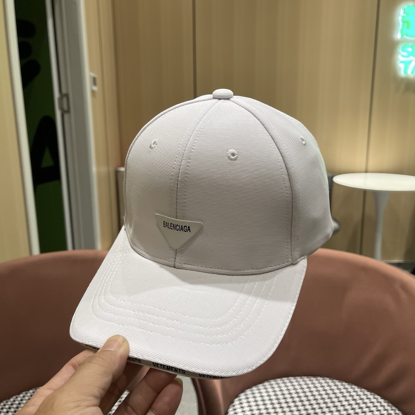 Balenciaga 巴黎世家新品棒球帽时尚潮流，高端做工！细节看实拍哦