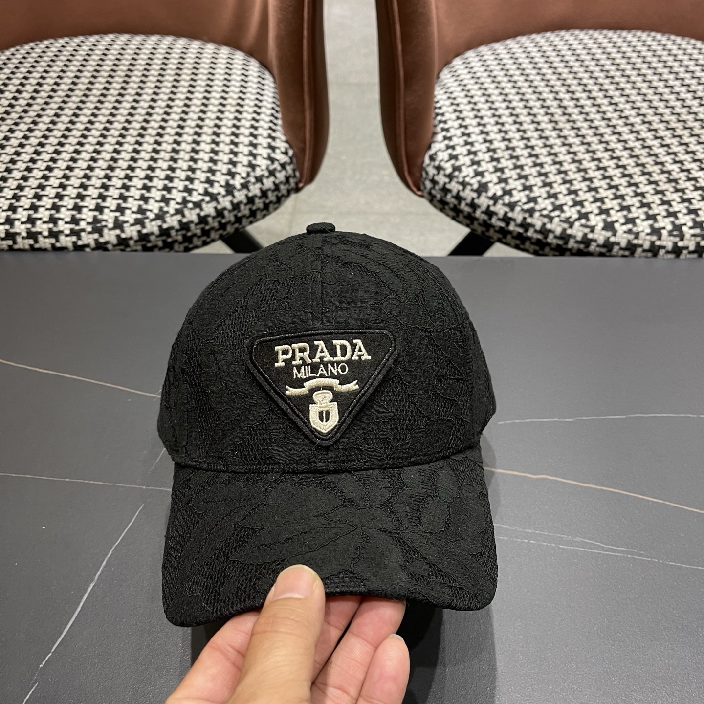 PRADA普拉达 夏季薄款蕾丝透气鸭舌帽女韩版刺绣花朵网眼棒球帽夏天防晒遮阳帽