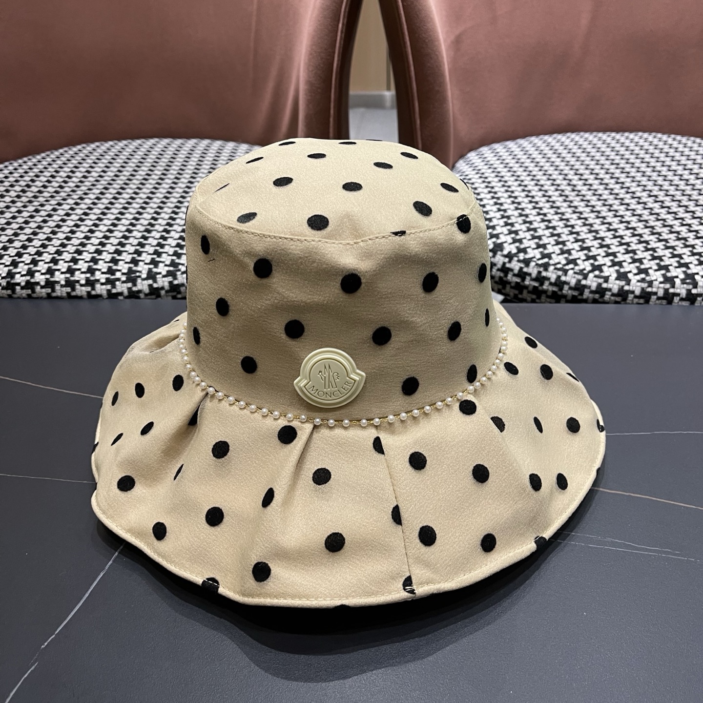 MONCLER（蒙口）渔夫帽女春夏季新款优雅出游可折叠太阳帽大帽檐遮脸防晒遮阳帽女
